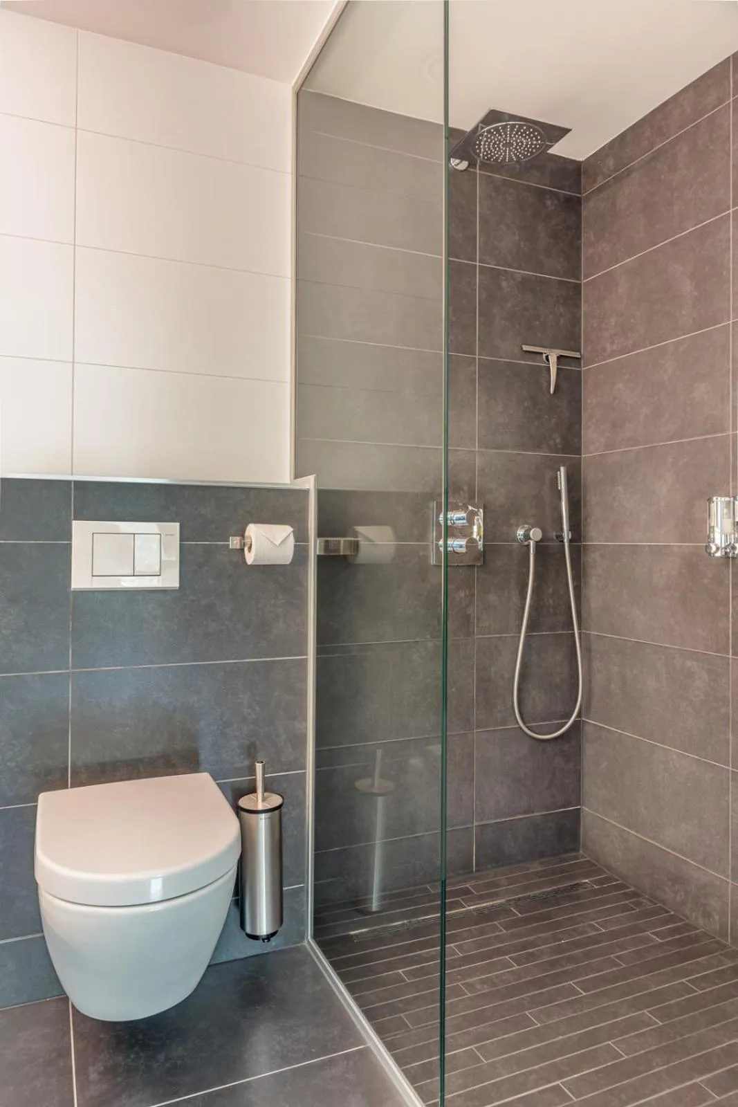 Shower in B&B Molmento