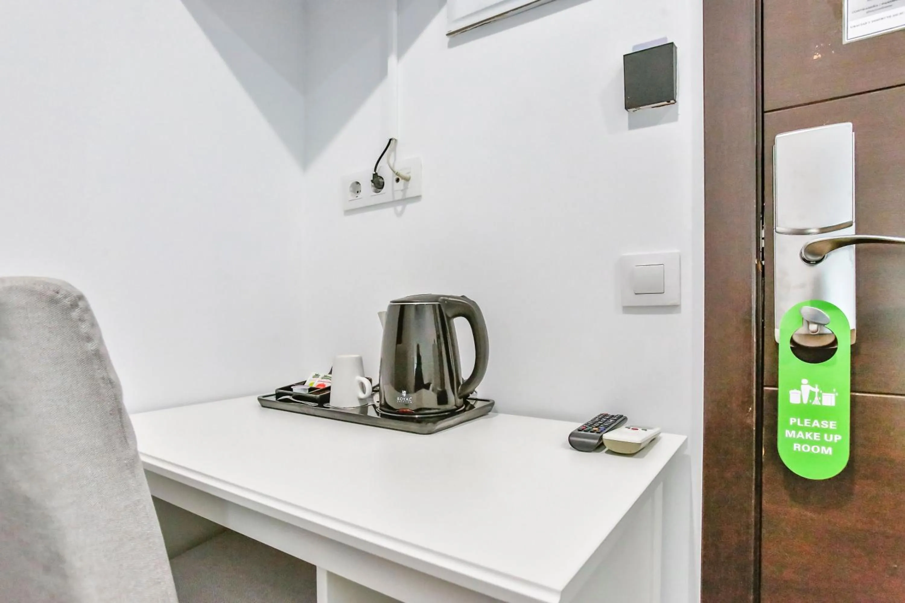 Coffee/tea facilities in Laramond Barcelona Rooms