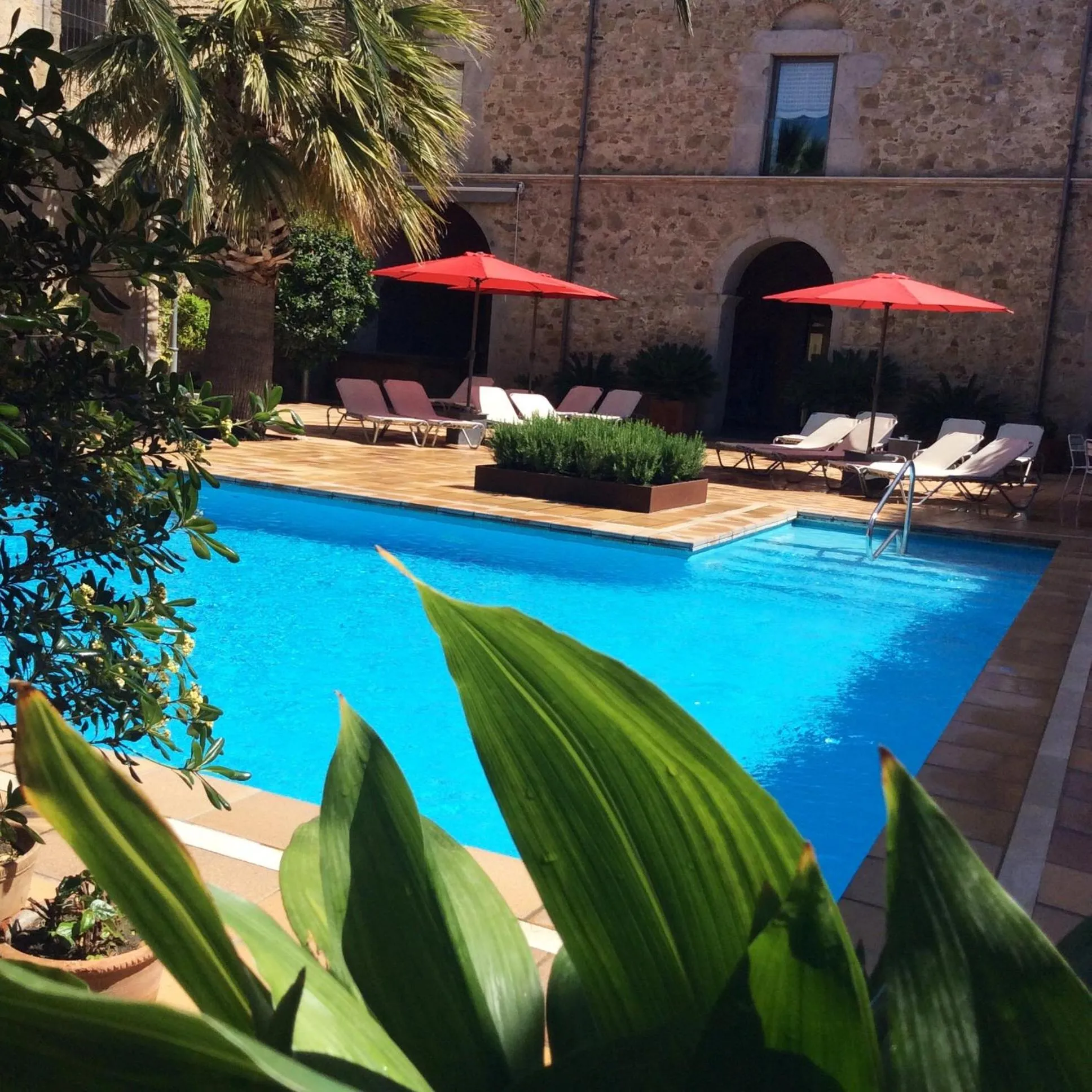 Swimming pool in Hotel Canet