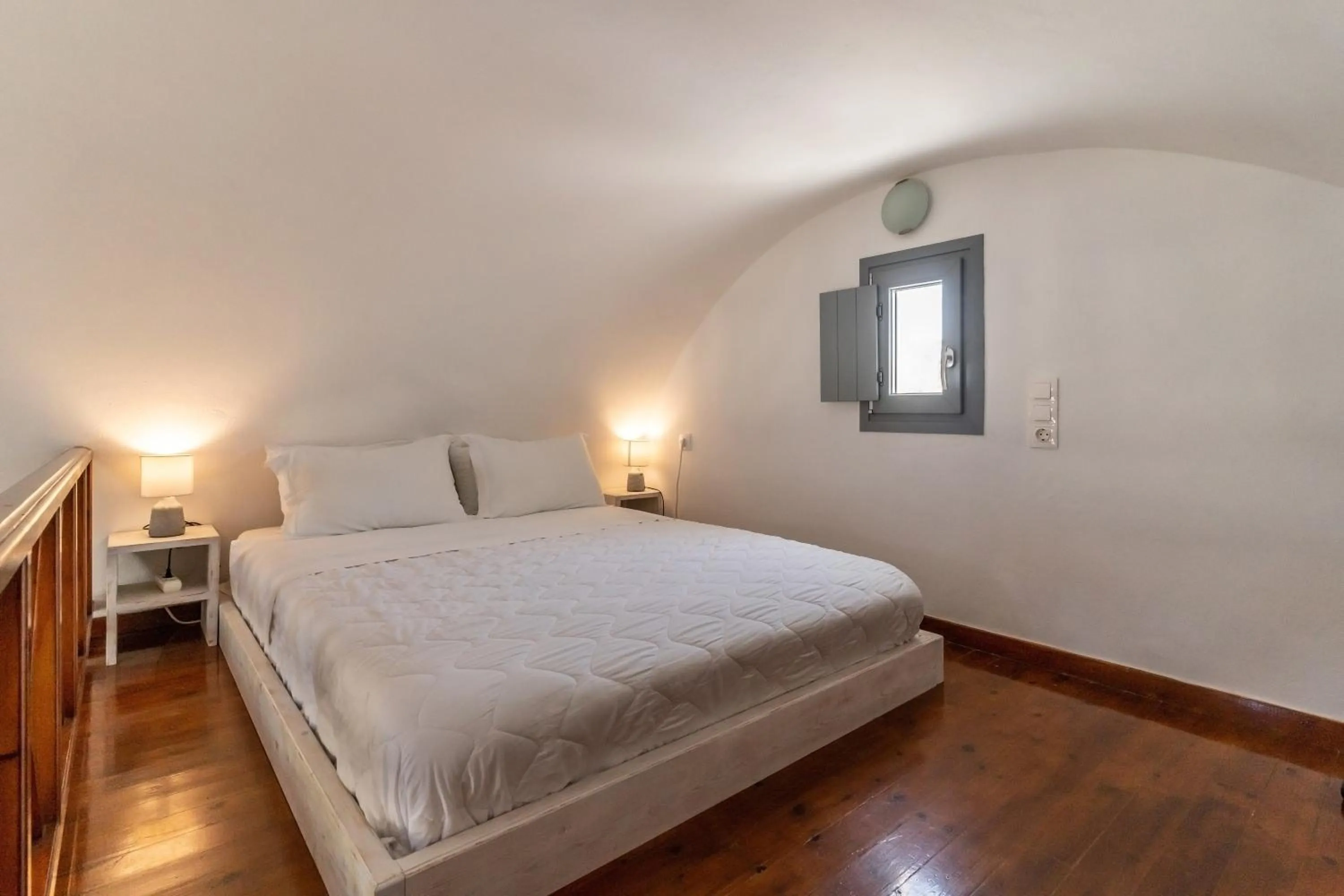 Bed in Ampelos Executive Houses