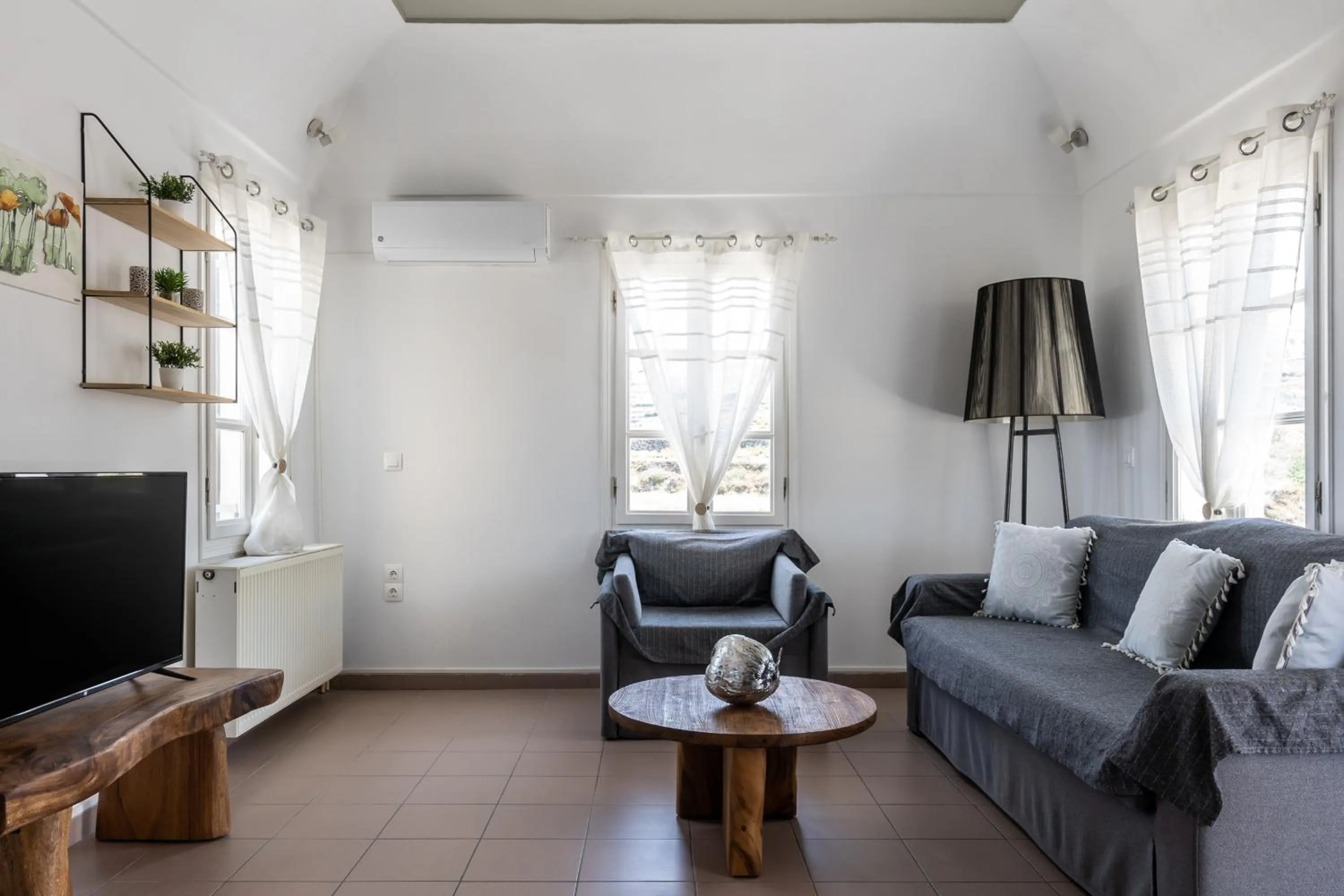 Bed in Ampelos Executive Houses