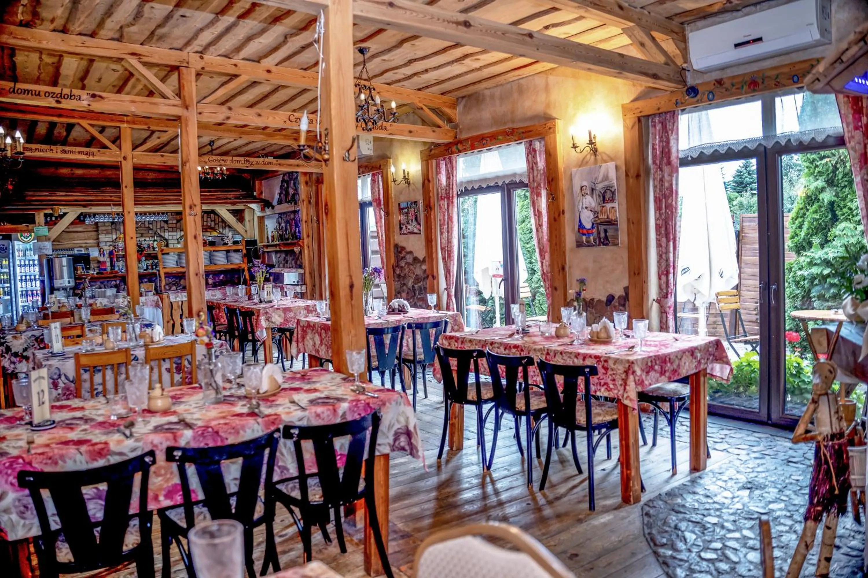 Restaurant/places to eat in Karczma Kujawska