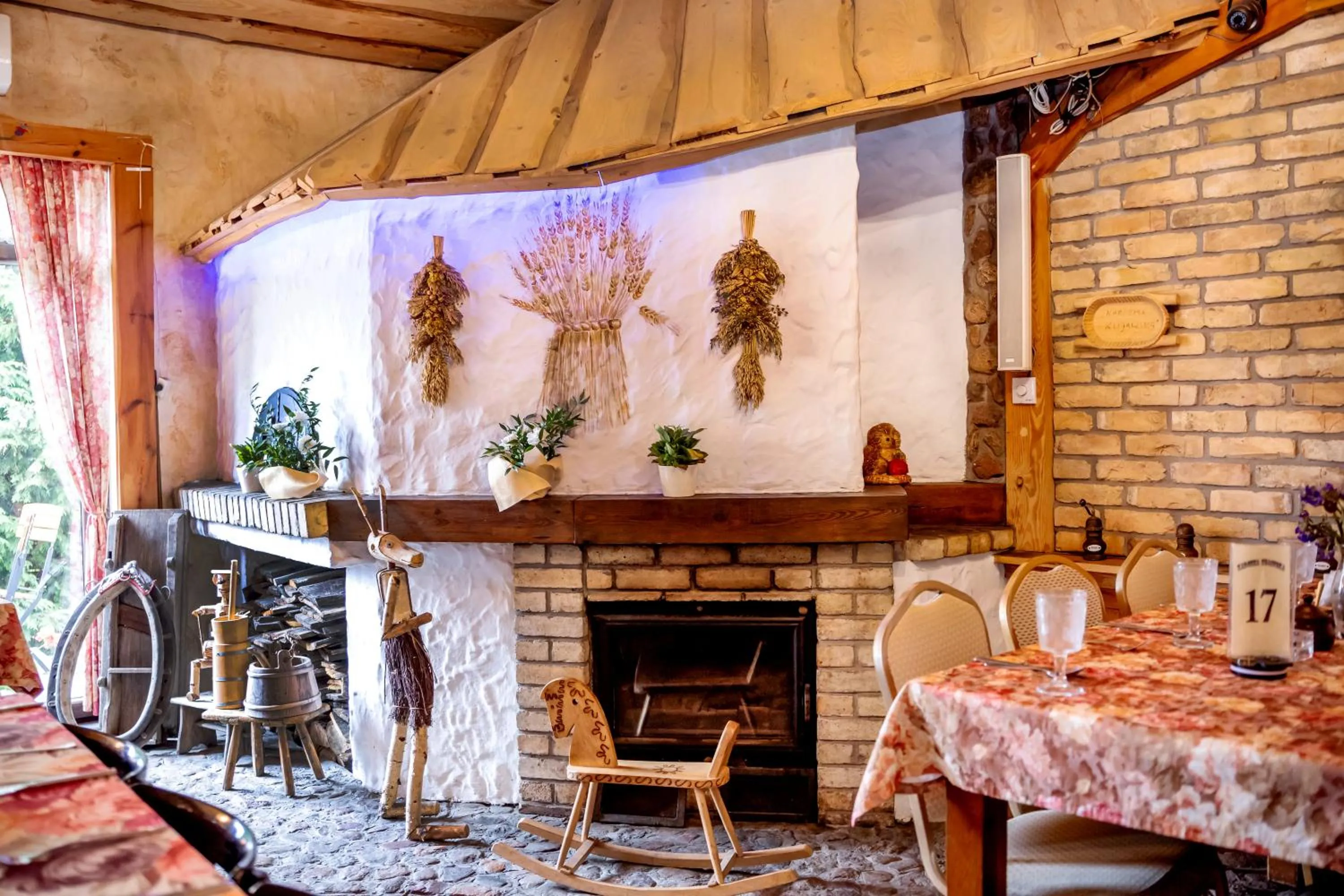Restaurant/places to eat in Karczma Kujawska