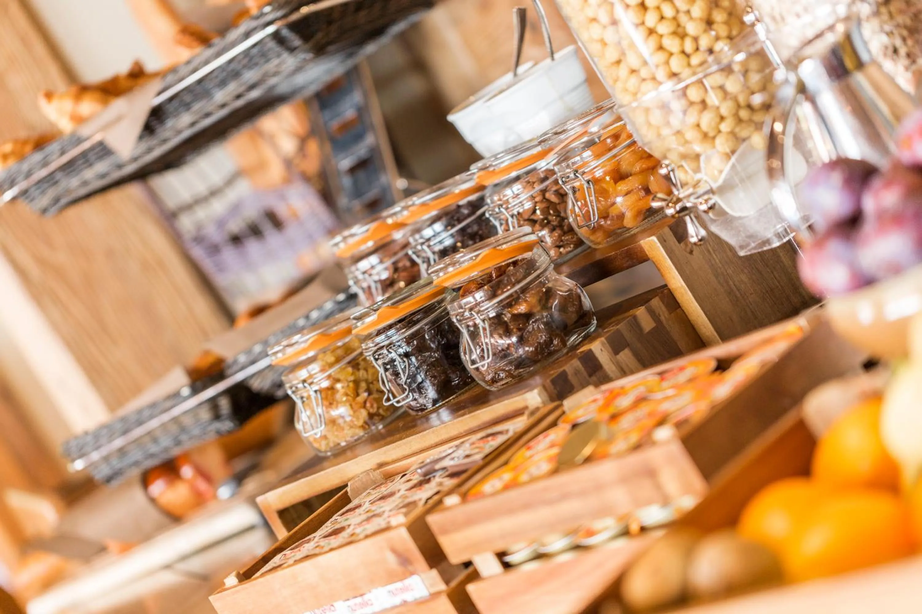 Breakfast in Hôtel-Restaurant Bois Joly