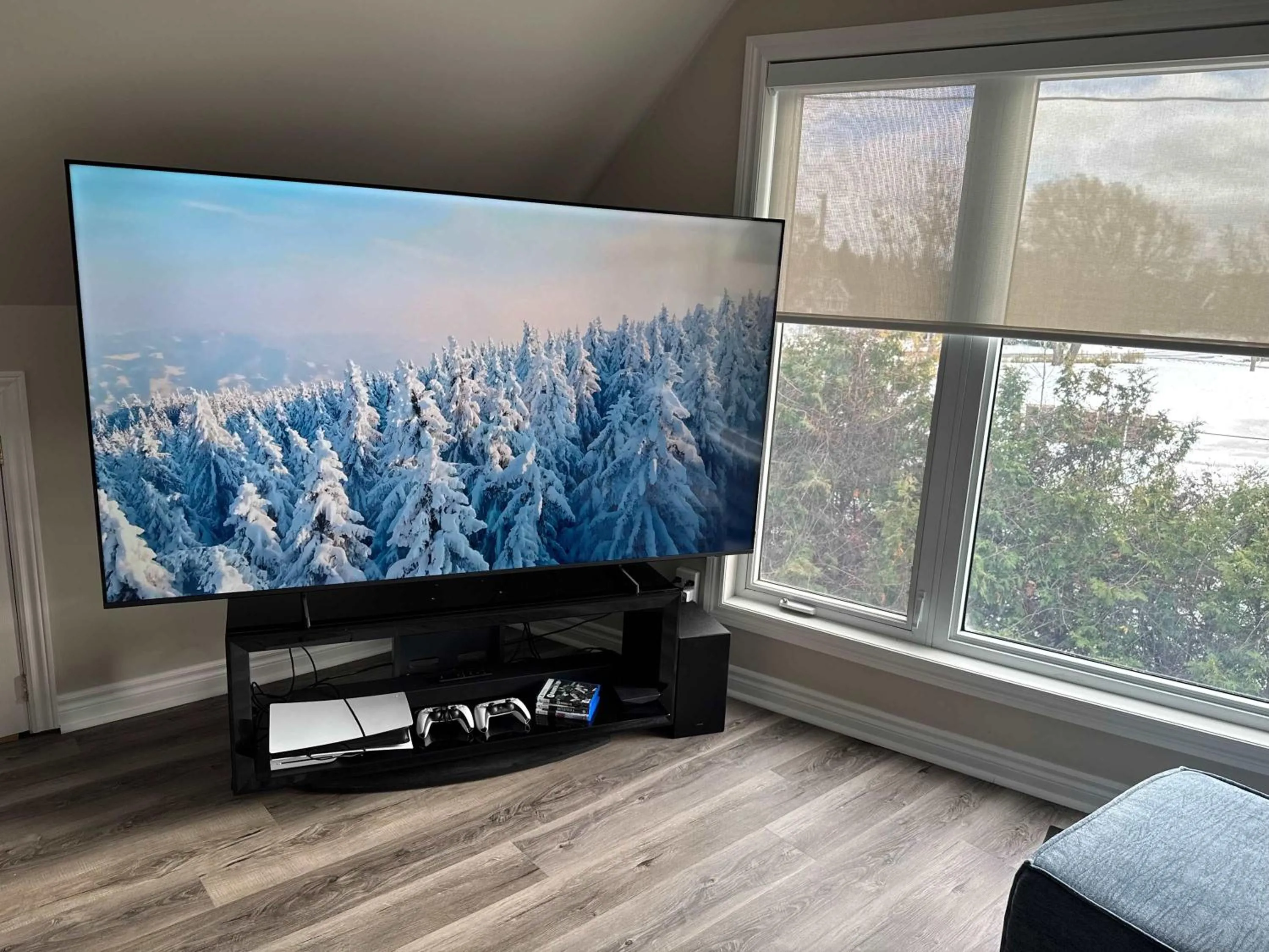 5 Bedrooms, Mountain Views, Steps from Blue Mountain Village, Hot Tub, BBQ