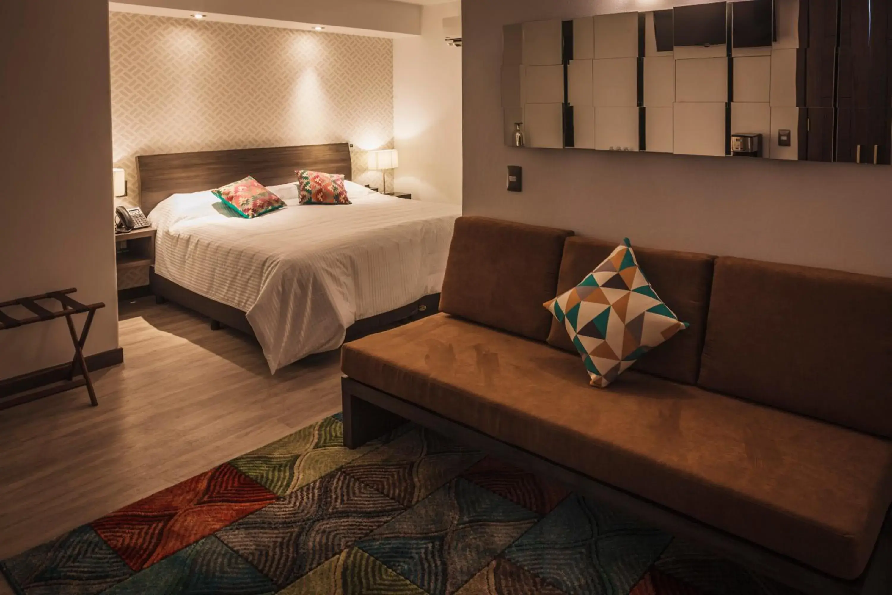 Junior Suite in Hotel Platino Expo Guadalajara Junior Suite in Hotel Platino Expo Guadalajara