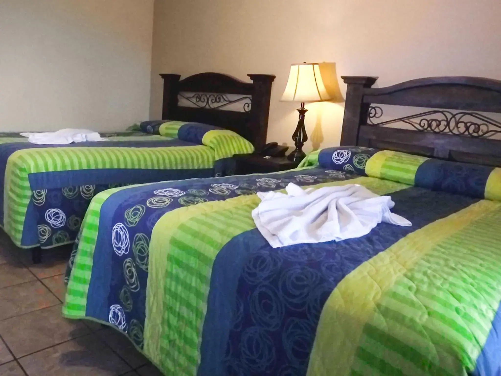 Premium Quadruple Room in Hotel Puerto Libre Premium Quadruple Room in Hotel Puerto Libre