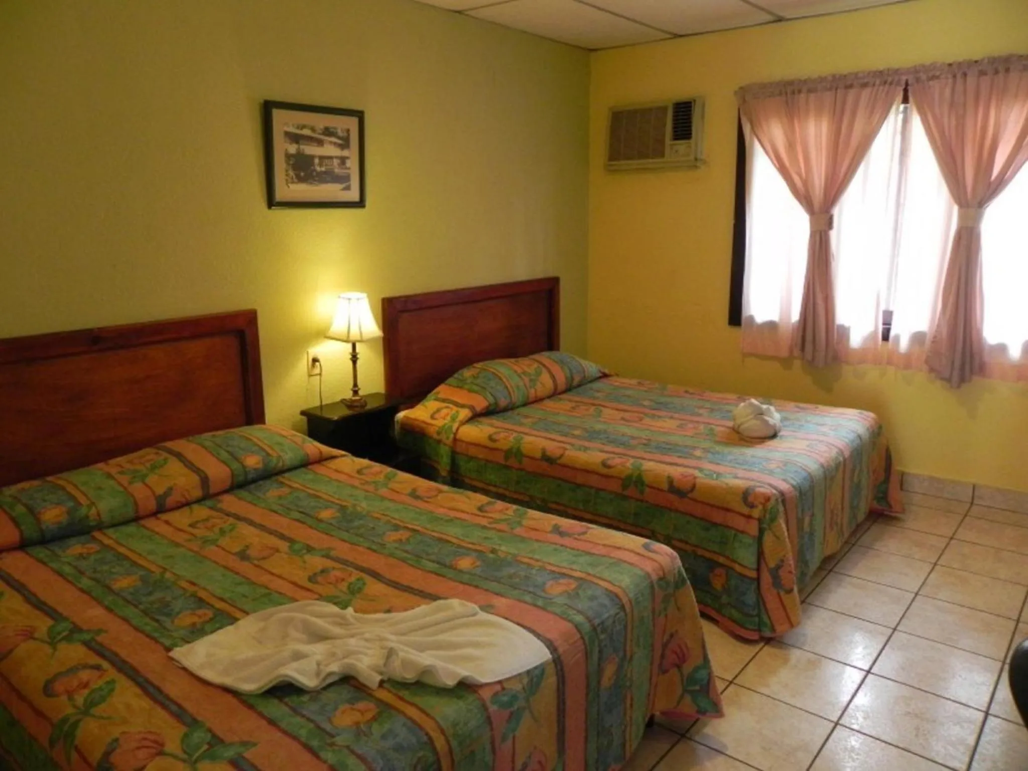 Photo of the whole room, Bed in Hotel Puerto Libre