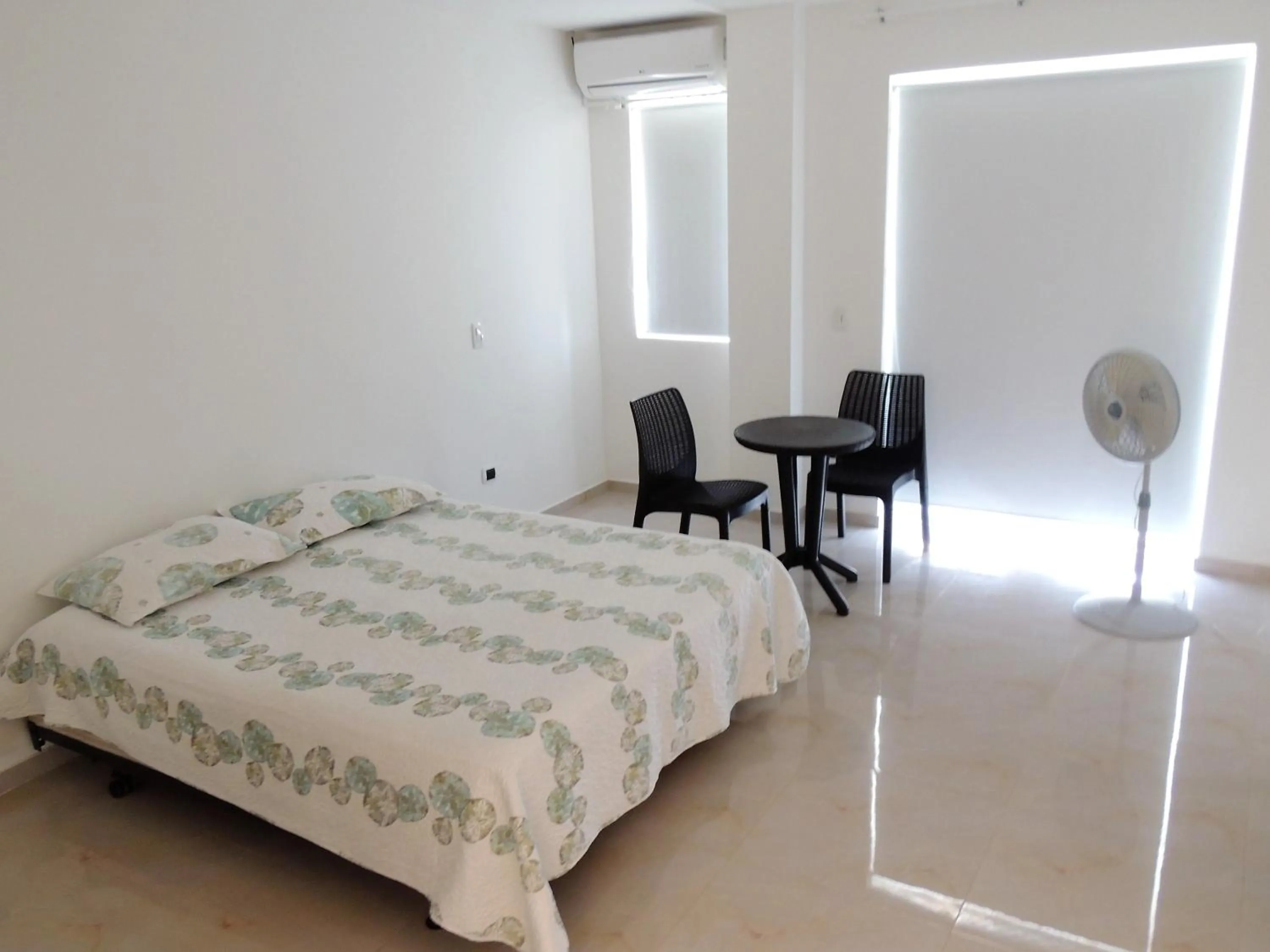 Photo of the whole room in Sea Colors Apartments