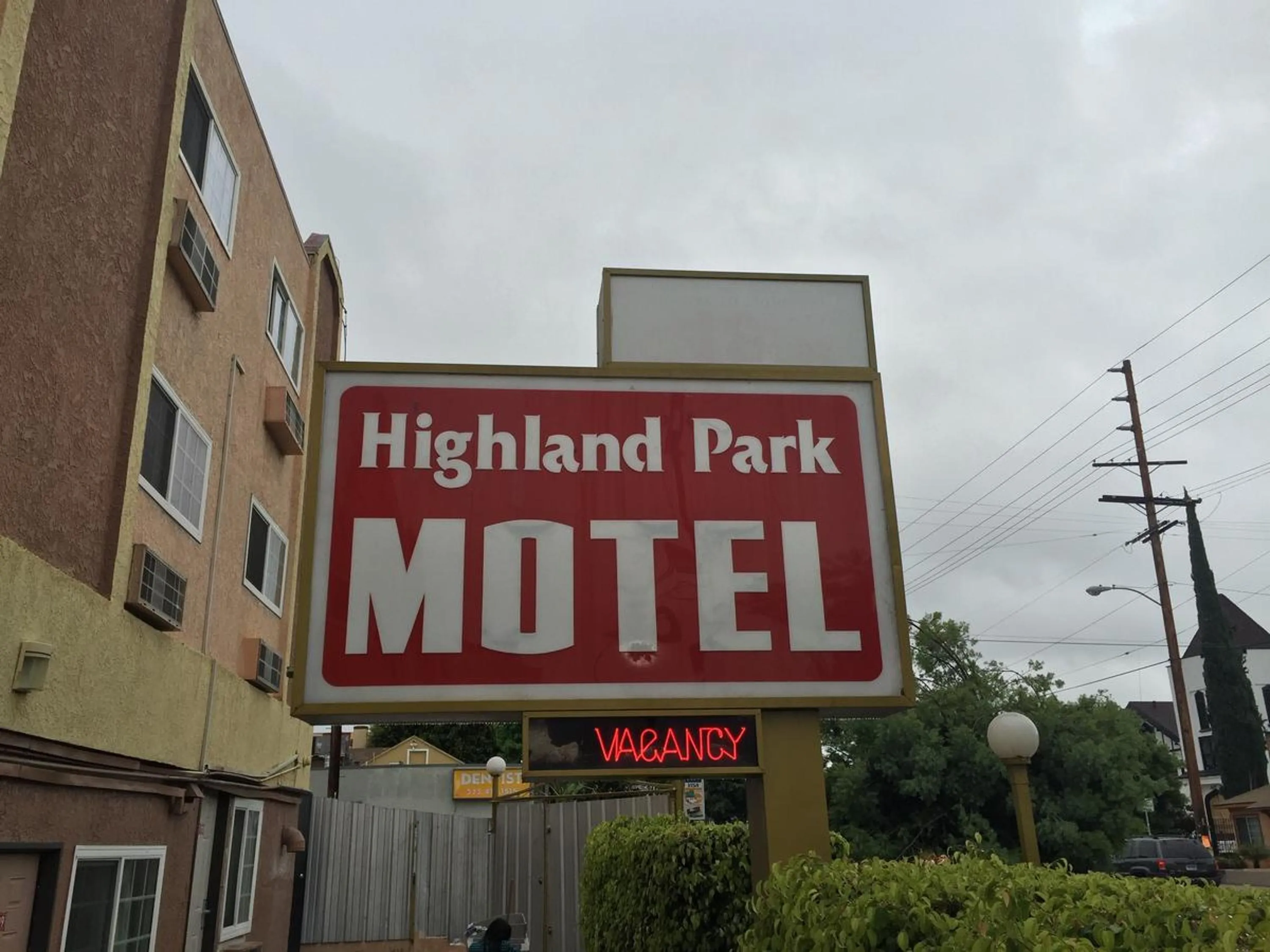 Property building in Highland Park Motel