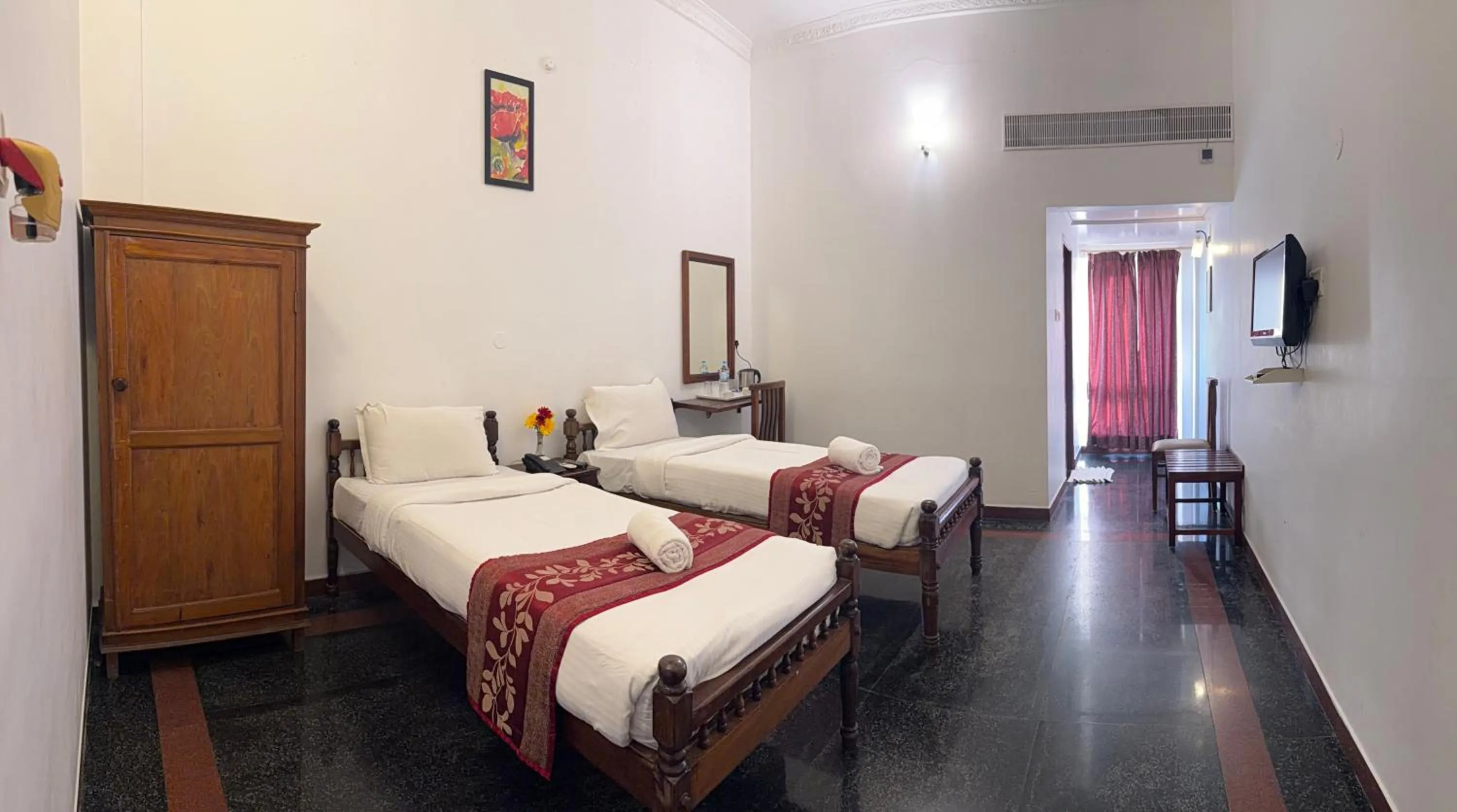 Photo of the whole room, Bed in Hotel Bon Sejour