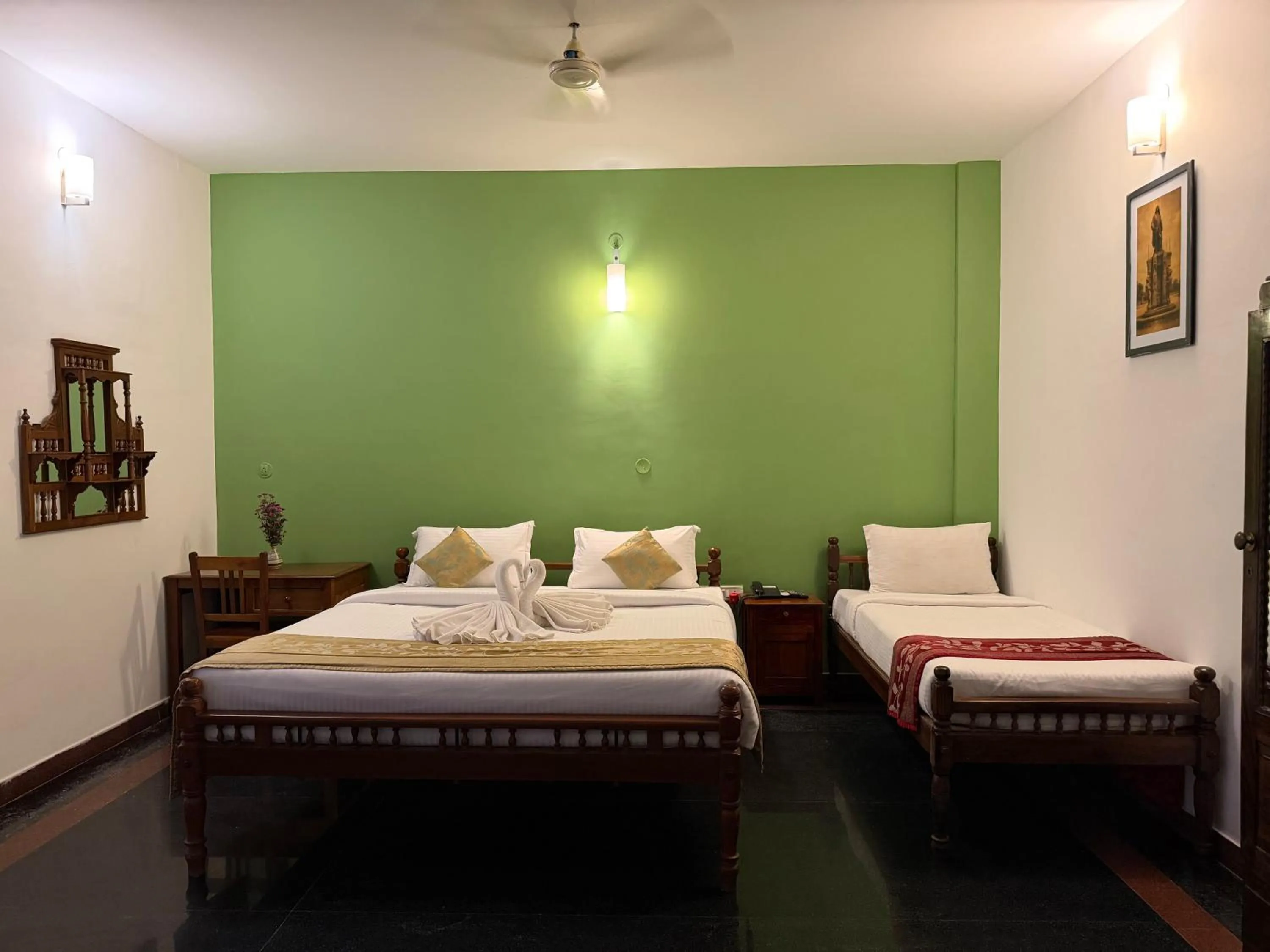 Bedroom, Bed in Hotel Bon Sejour