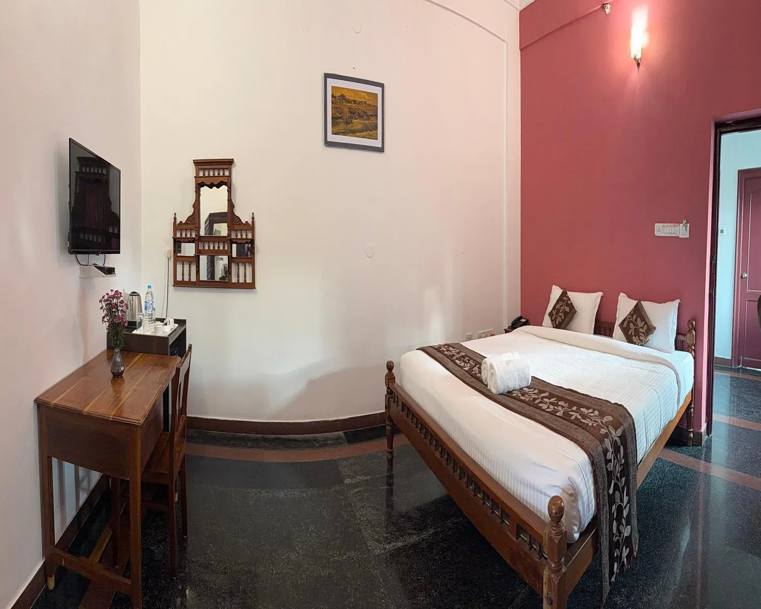 Photo of the whole room, Bed in Hotel Bon Sejour