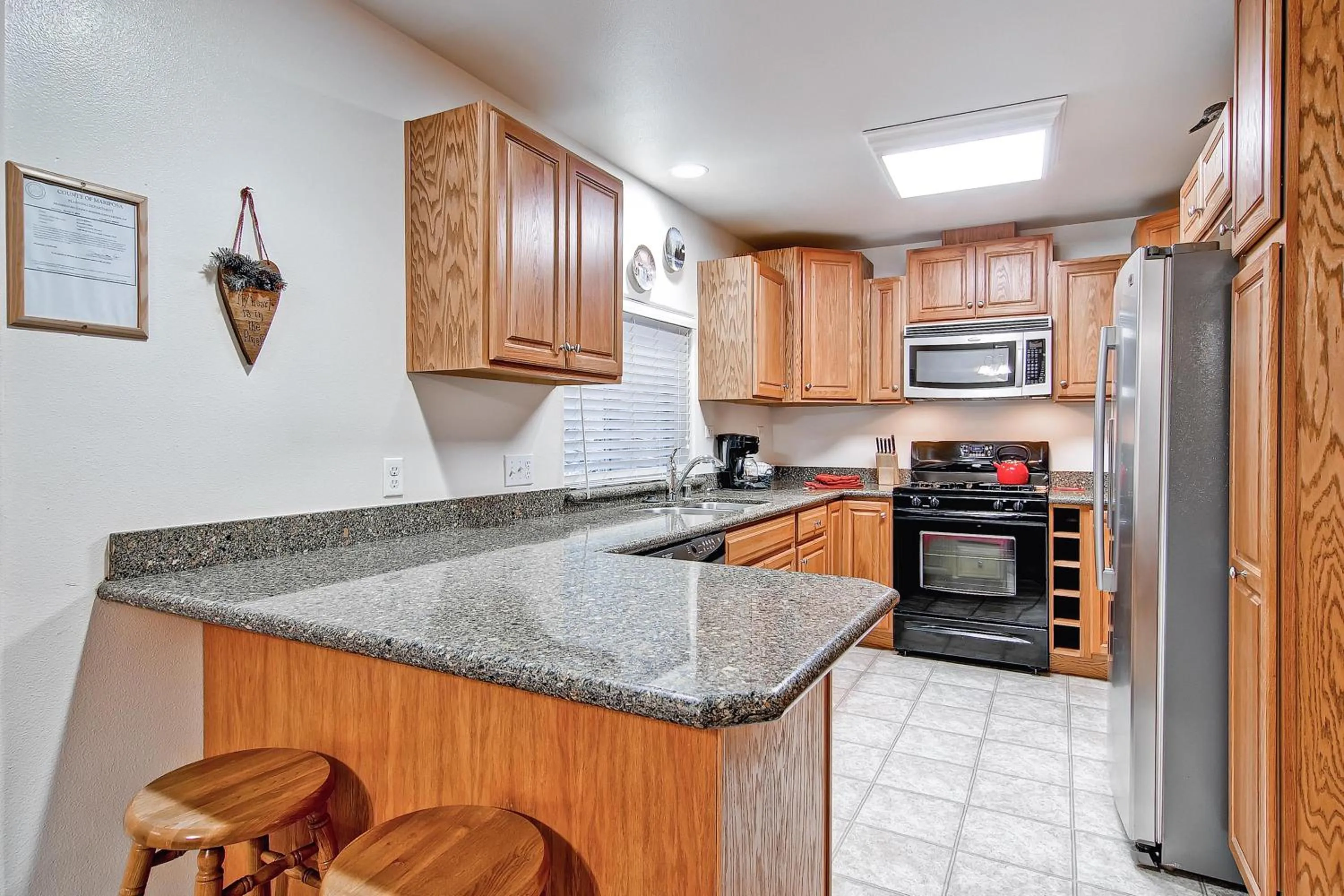 Bears Den & Little Bear