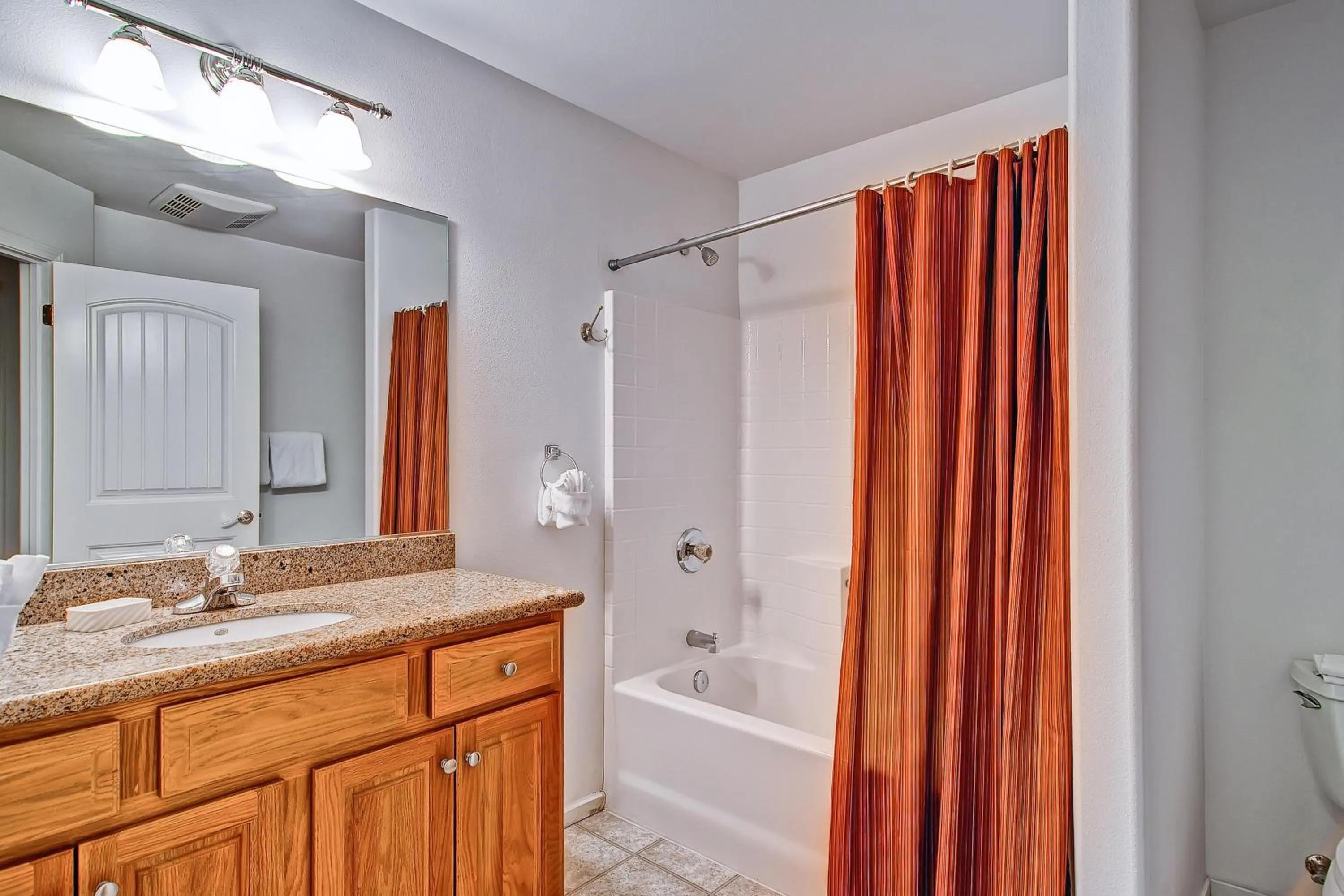 Bears Den & Little Bear