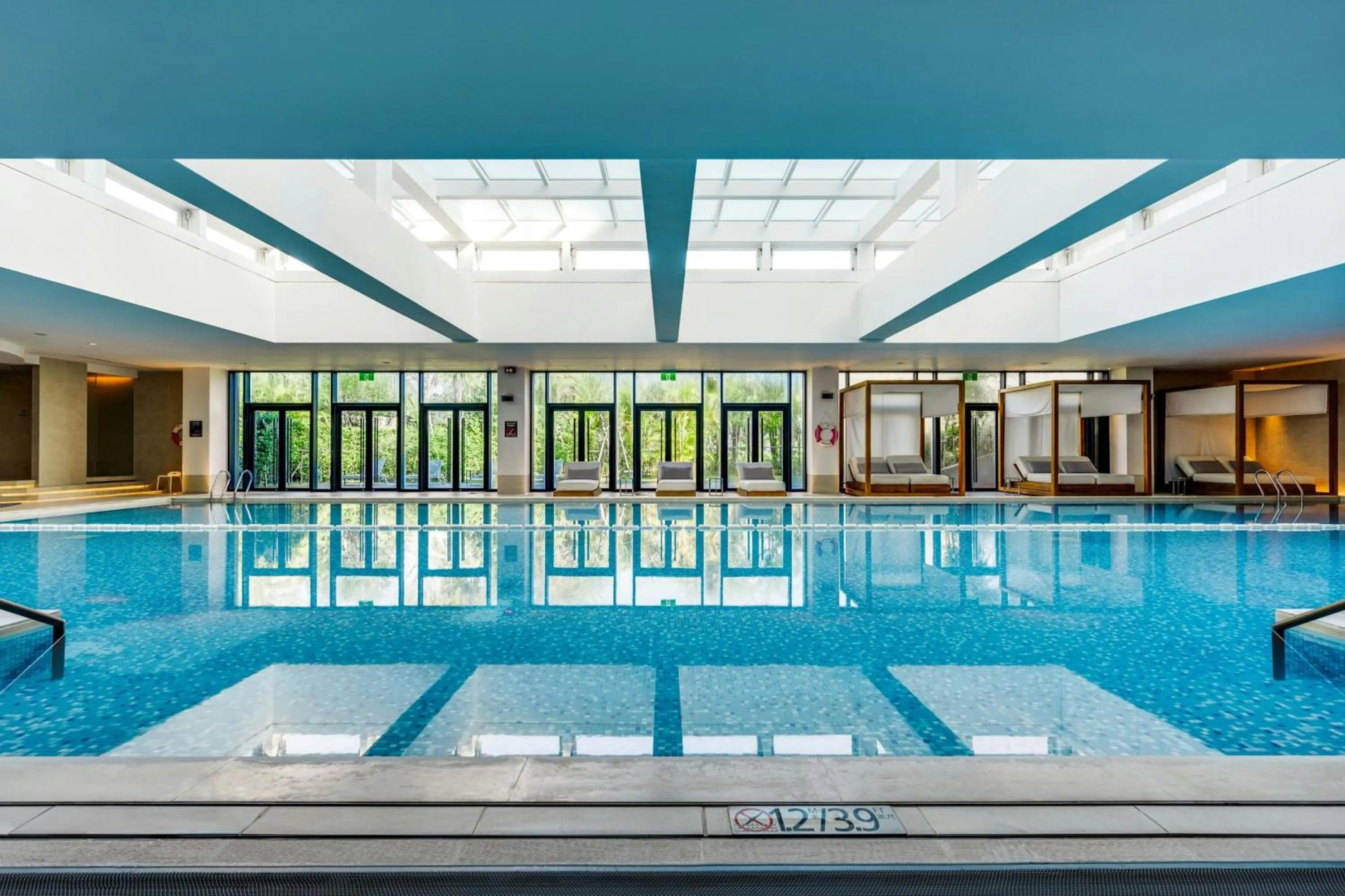 Swimming pool in The Westin Tashee Resort, Taoyuan