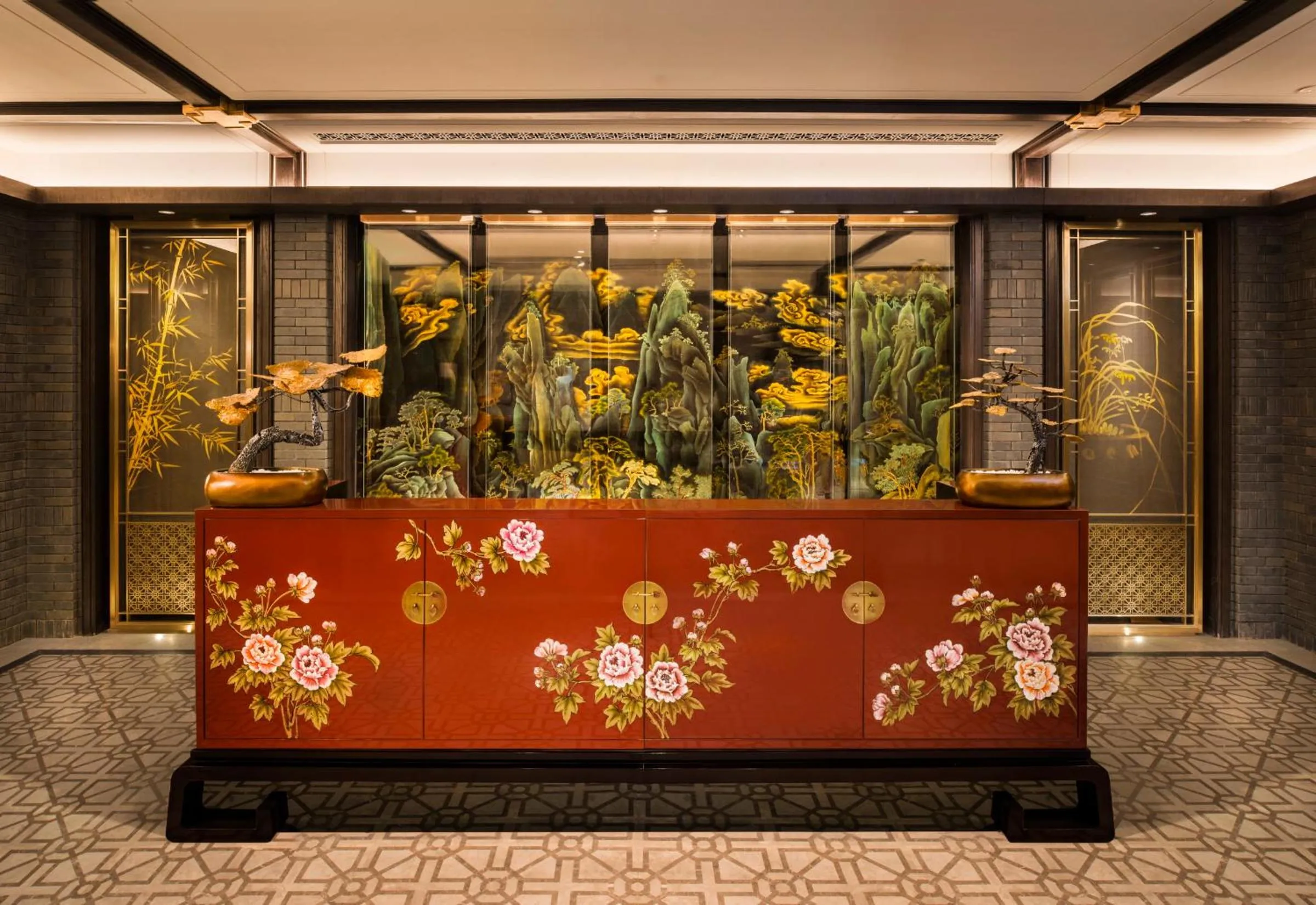 Decorative detail in Wanda Reign Chengdu