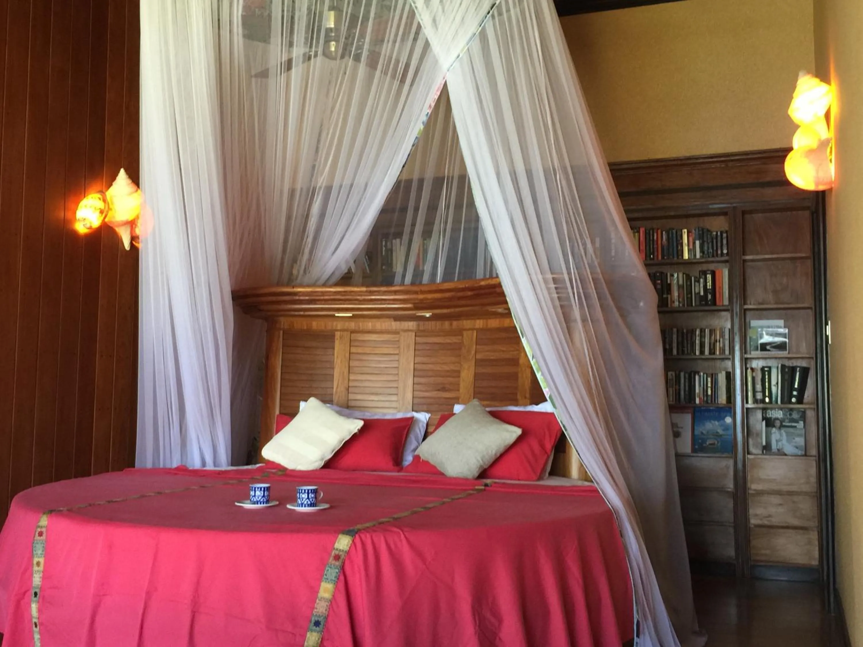 Bed in NoaNoa Private Island