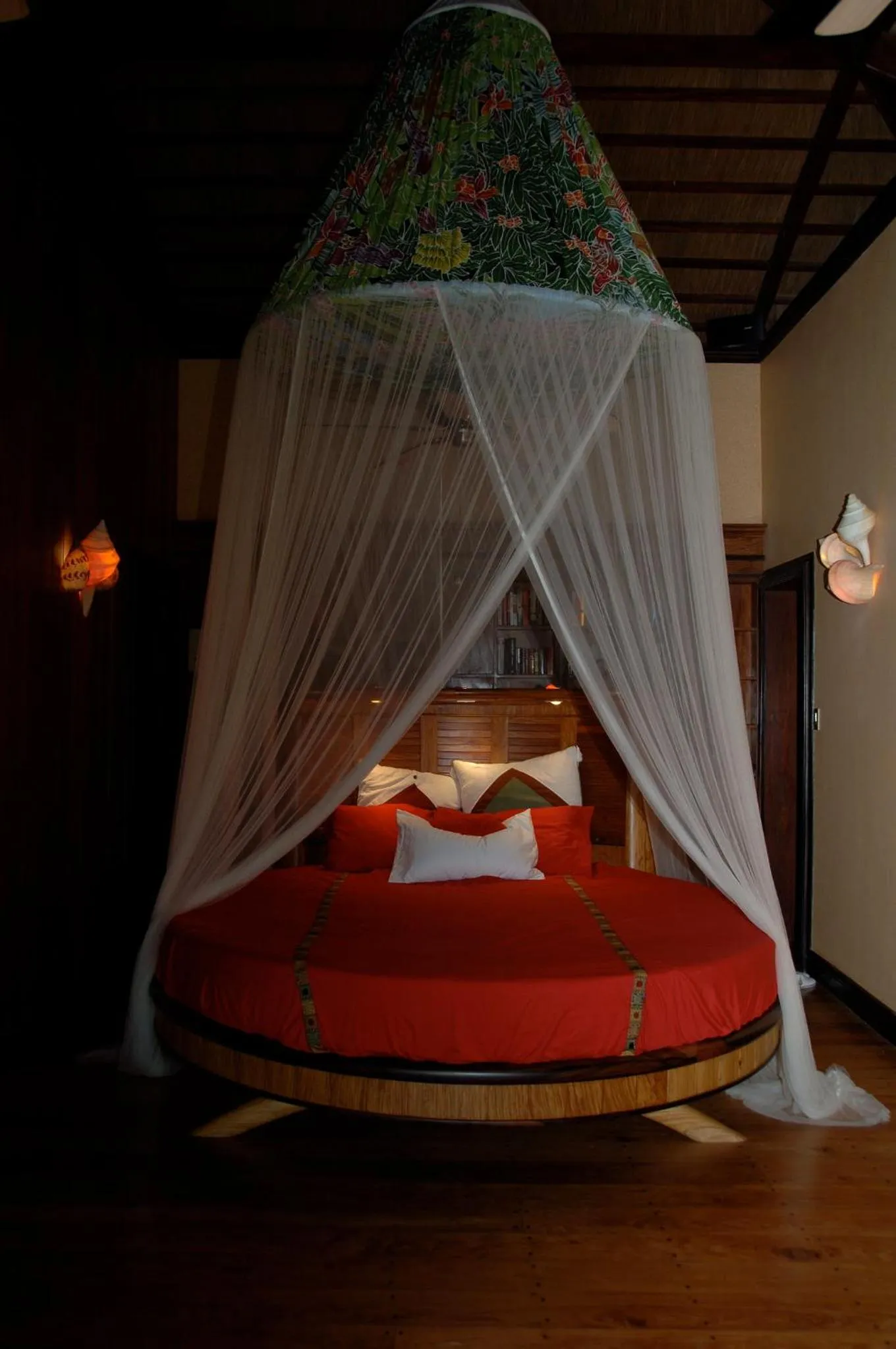 Bed in NoaNoa Private Island