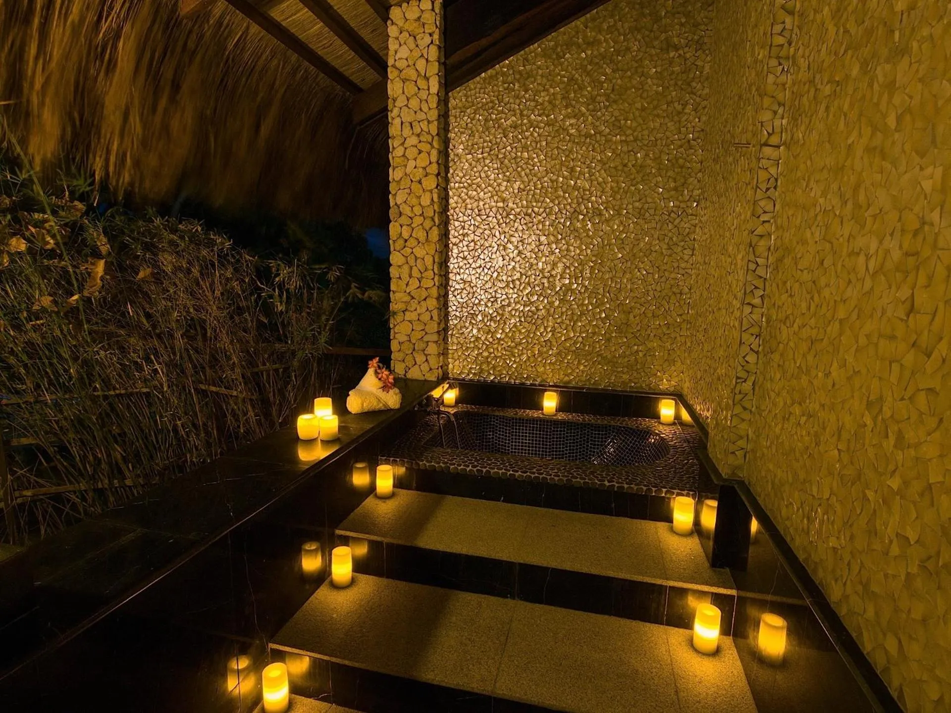 Area and facilities in NoaNoa Private Island