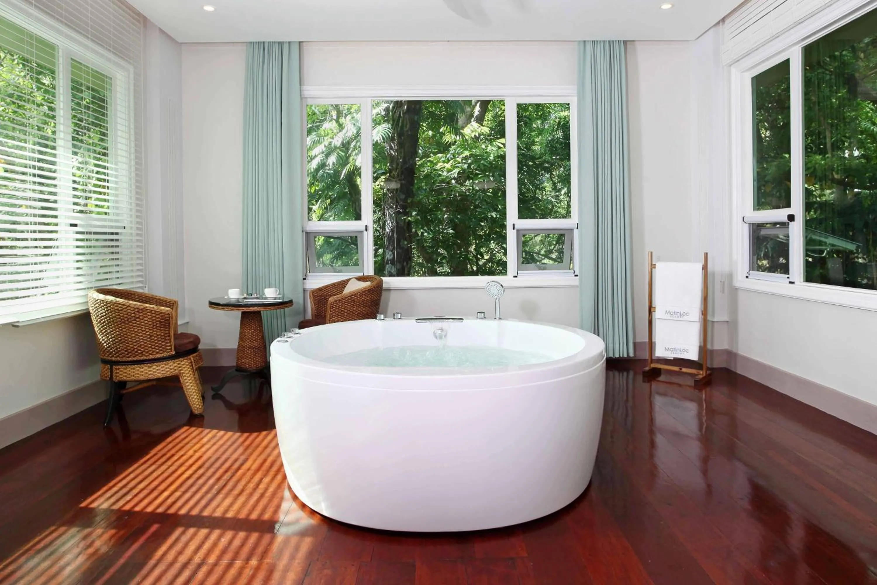 Bathroom in Matinloc Island Resort