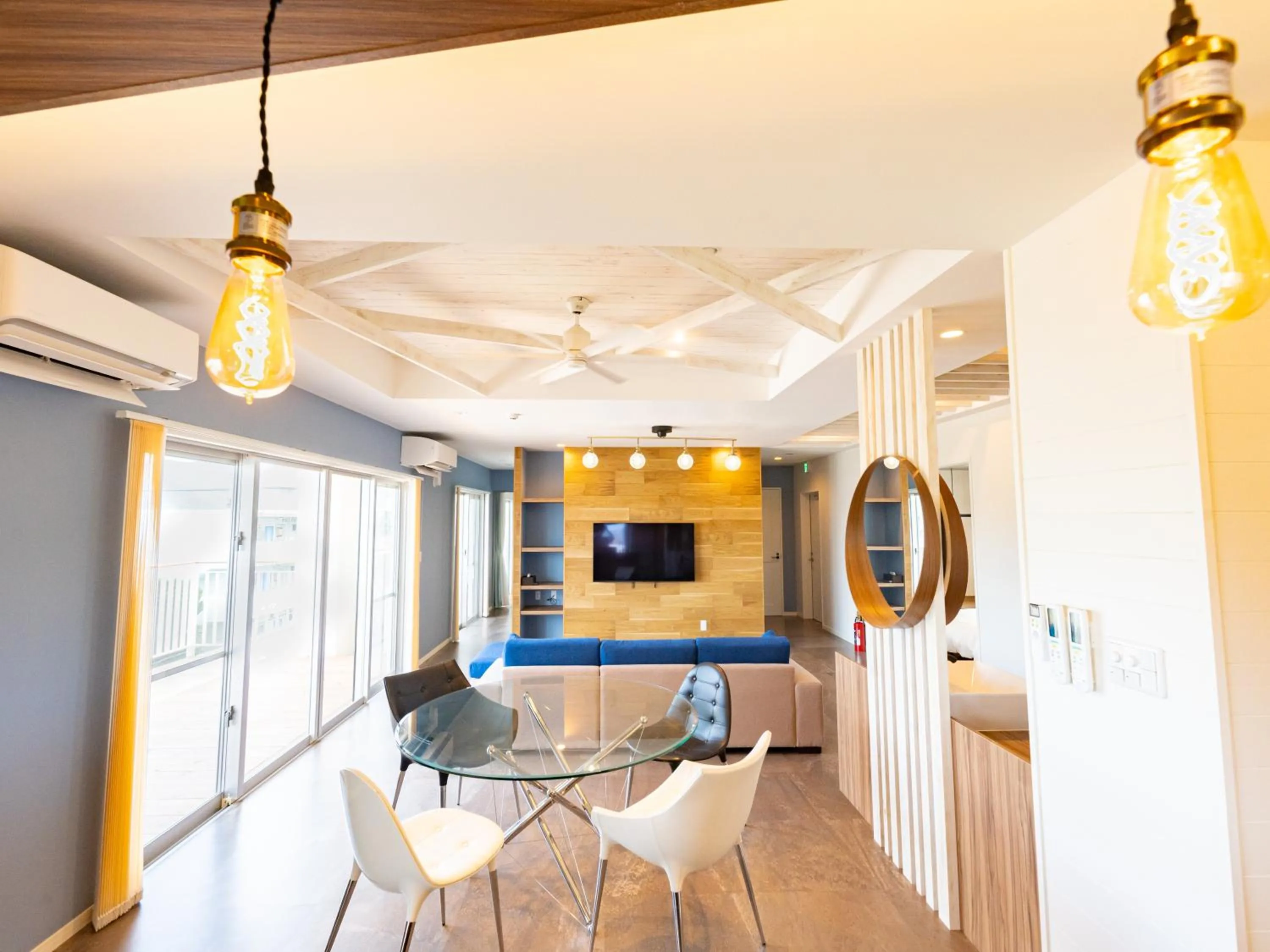 Dining area in Lulaliya