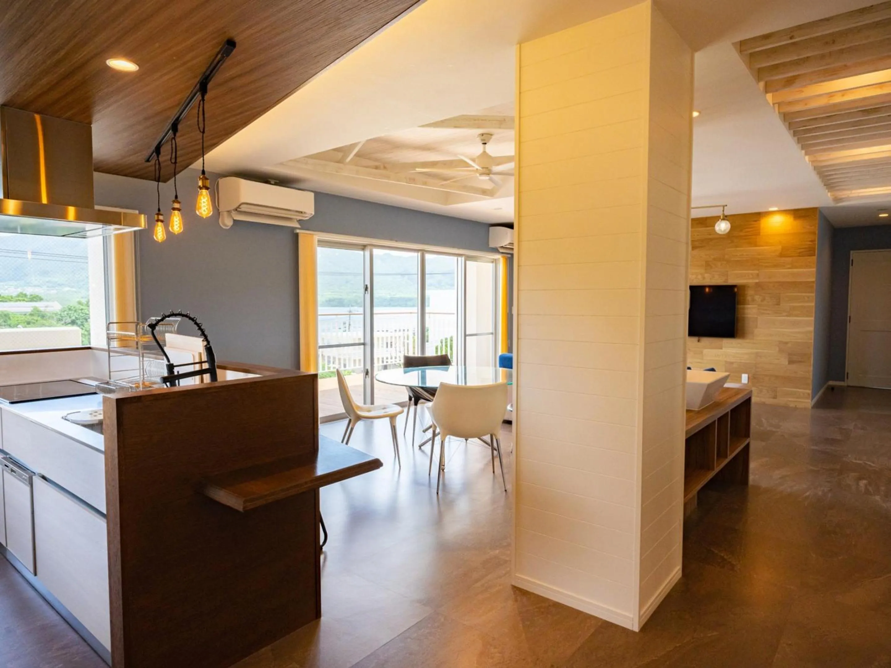 Kitchen or kitchenette in Lulaliya