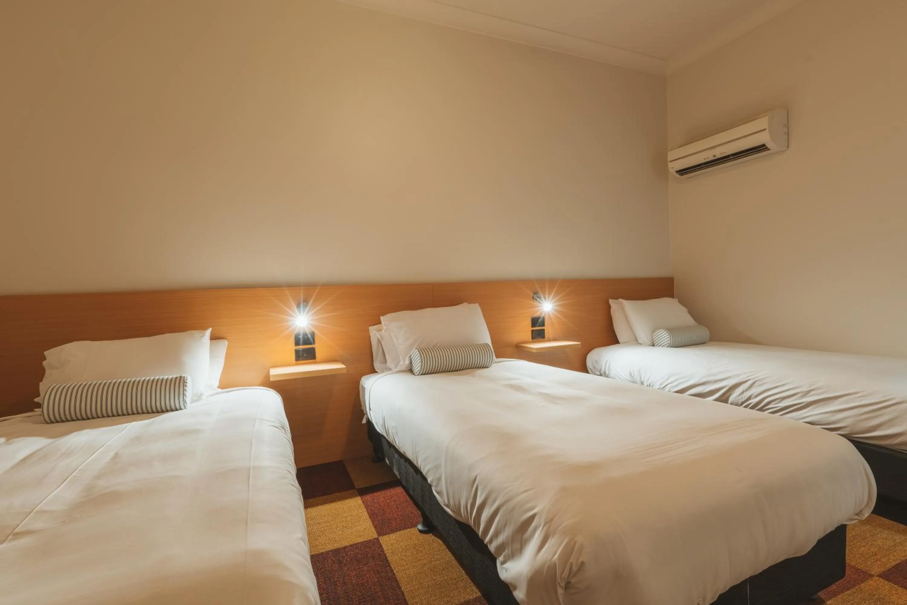 Bedroom, Bed in Hotel Allen