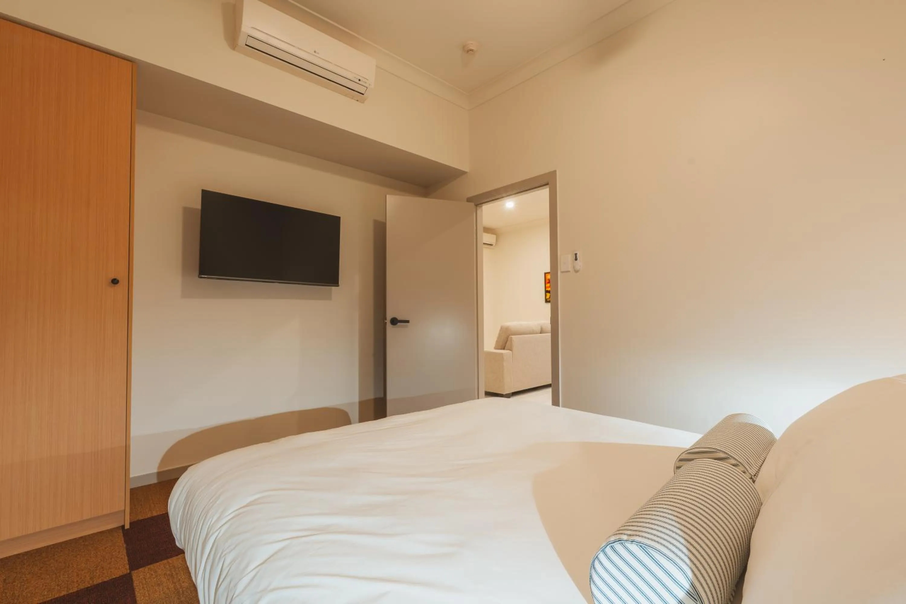 Bedroom, Bed in Hotel Allen