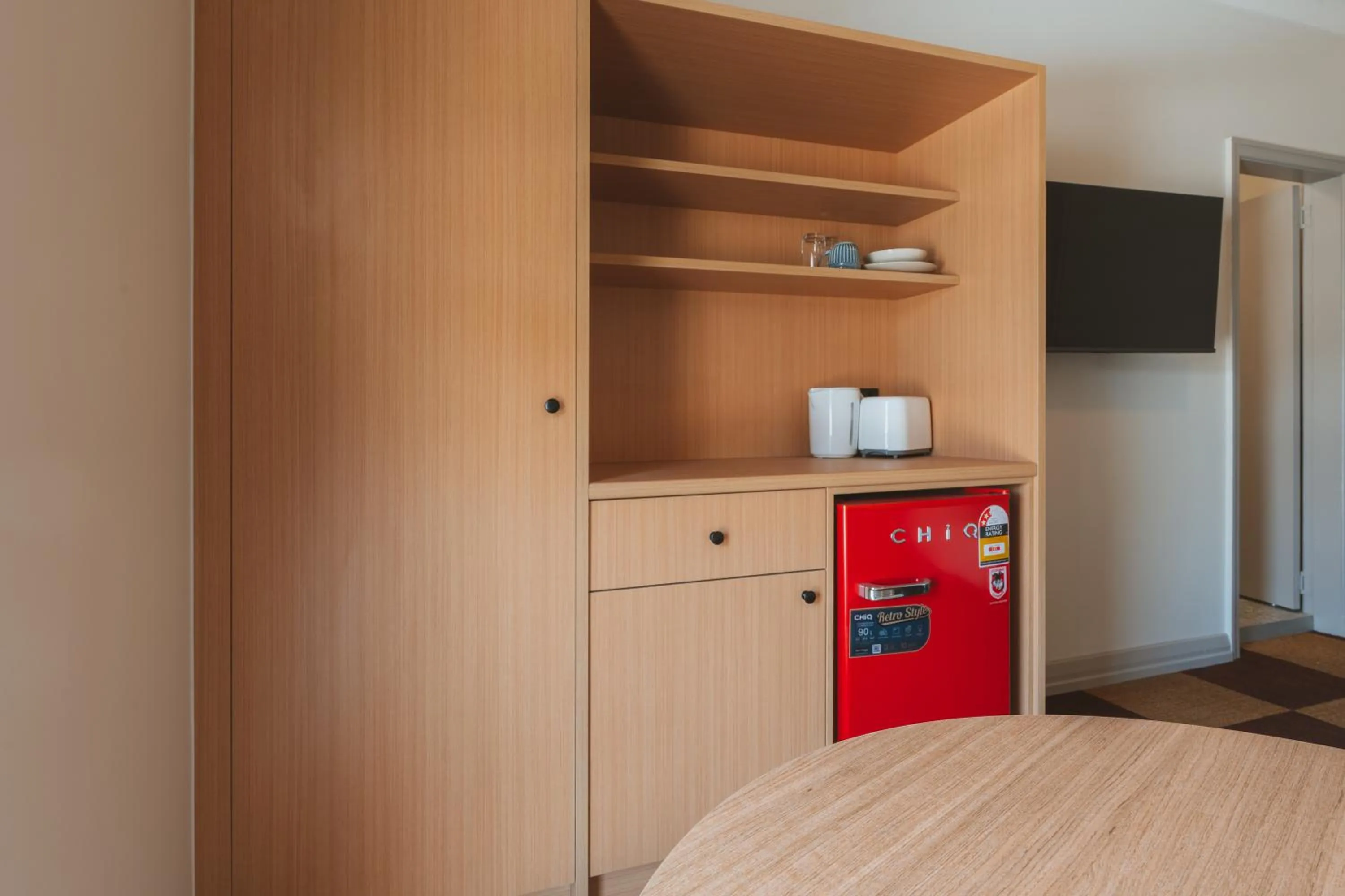Seating area, Bed in Hotel Allen