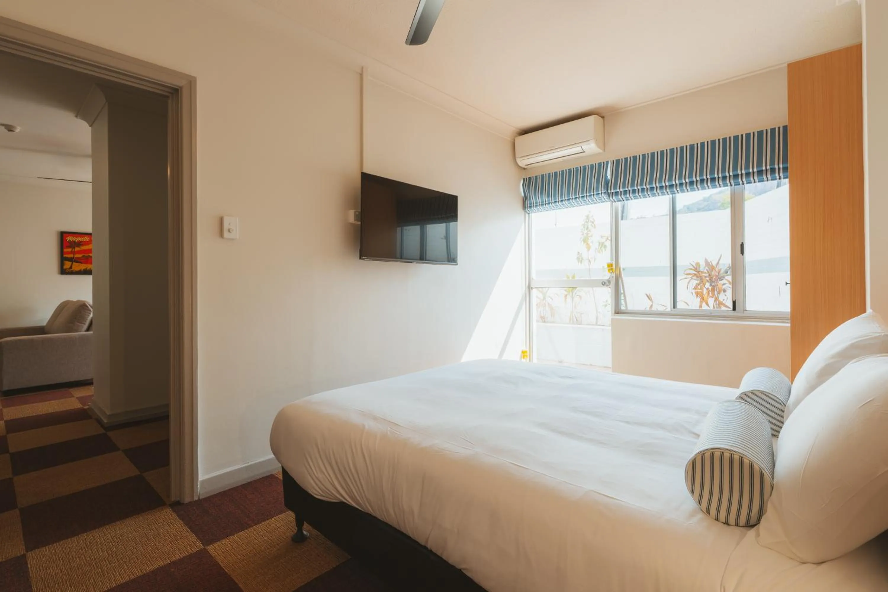 Bedroom, Bed in Hotel Allen