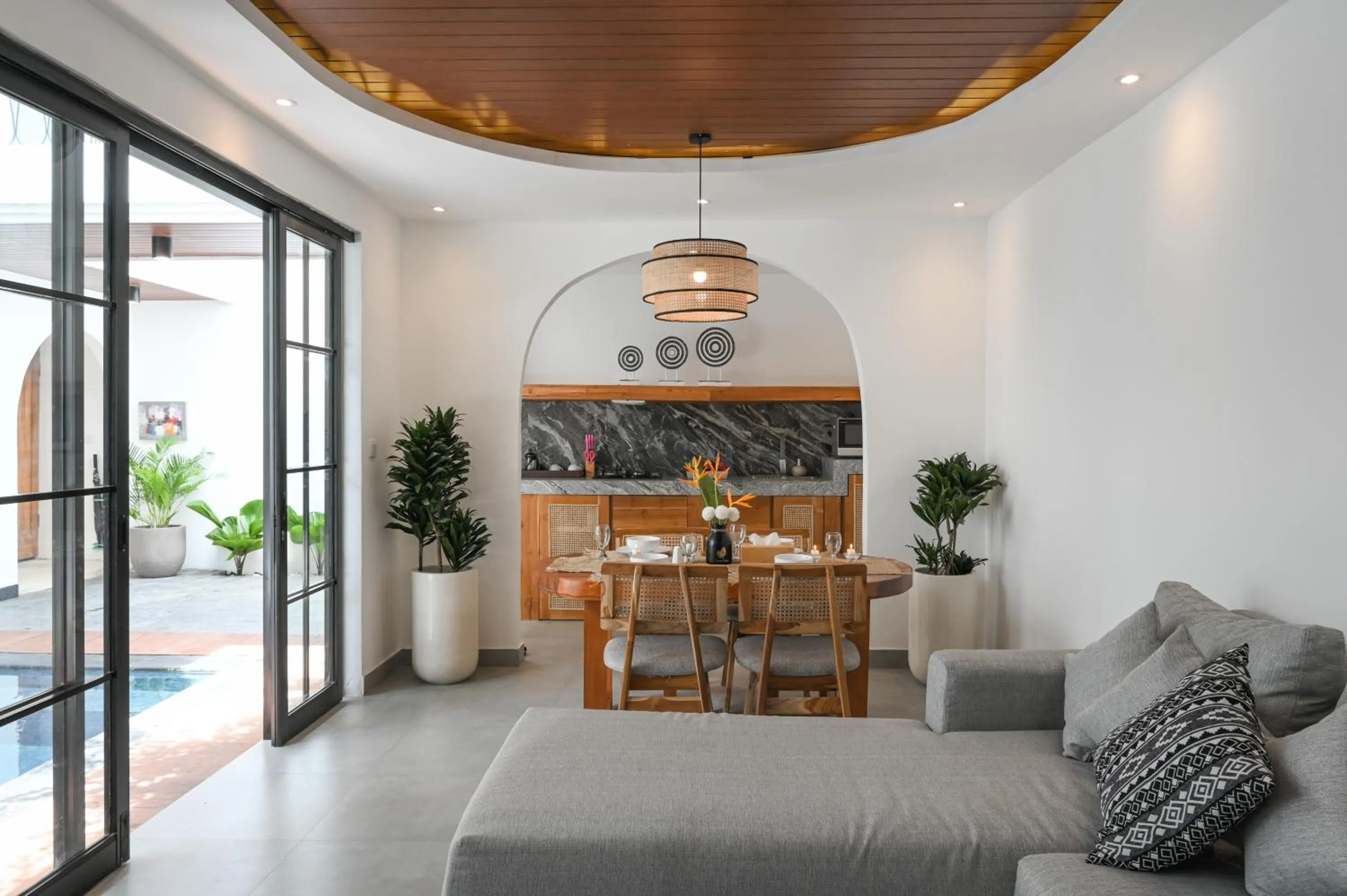 Dining area in The Wina Villa Canggu by The Wina Resorts