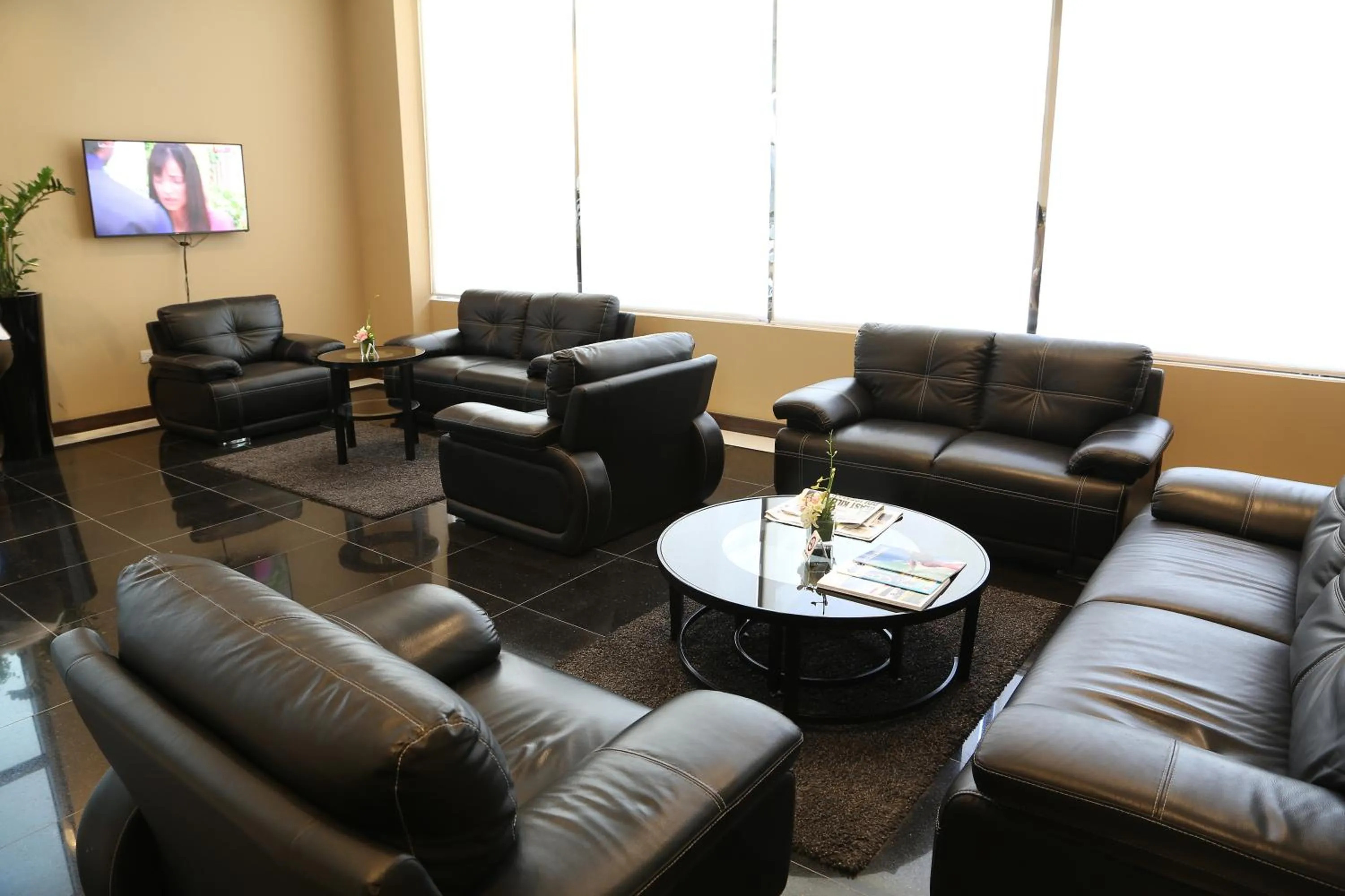Lobby or reception in Belle Tower Apartments