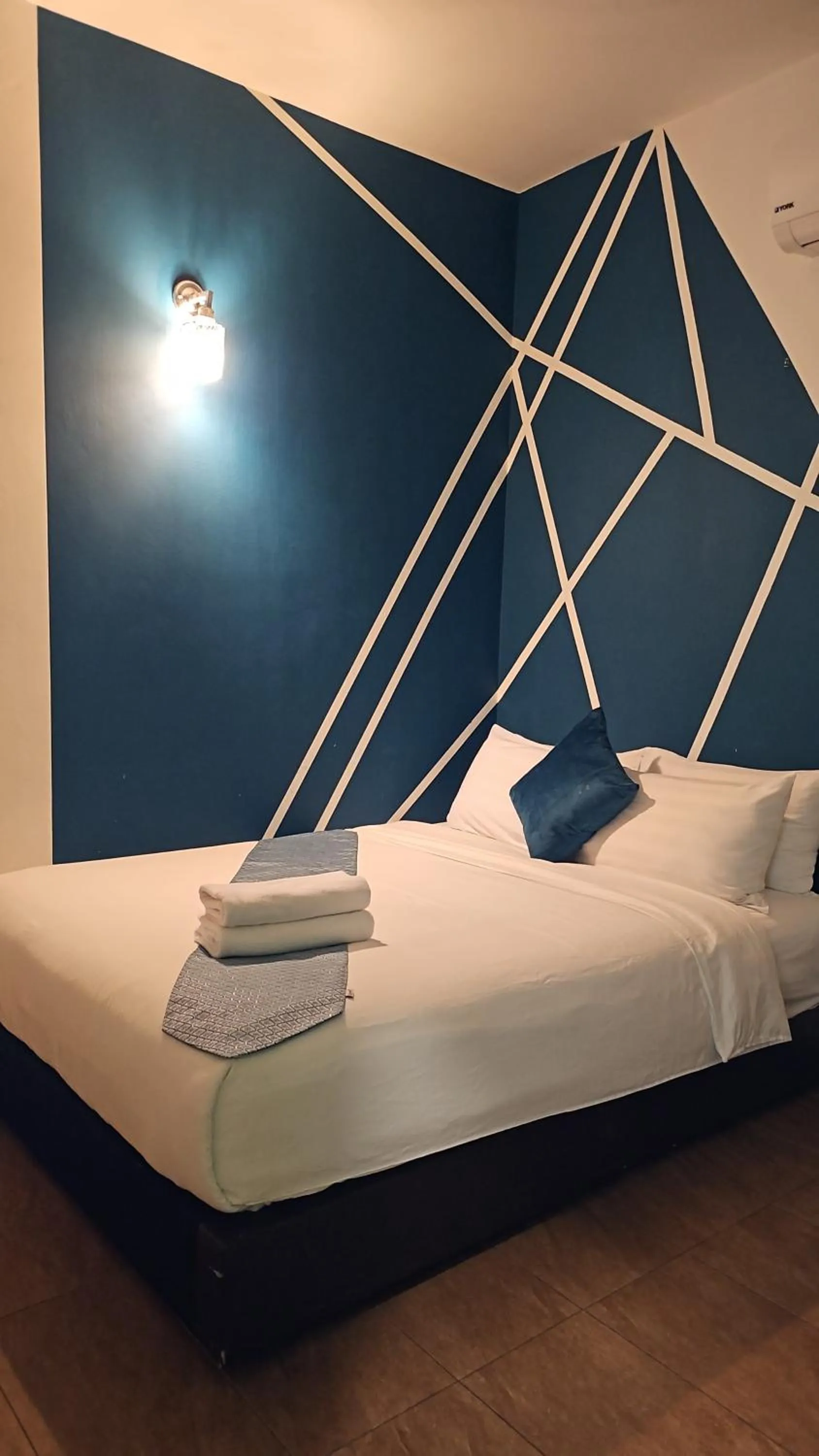 Property building, Bed in Olive Hotel