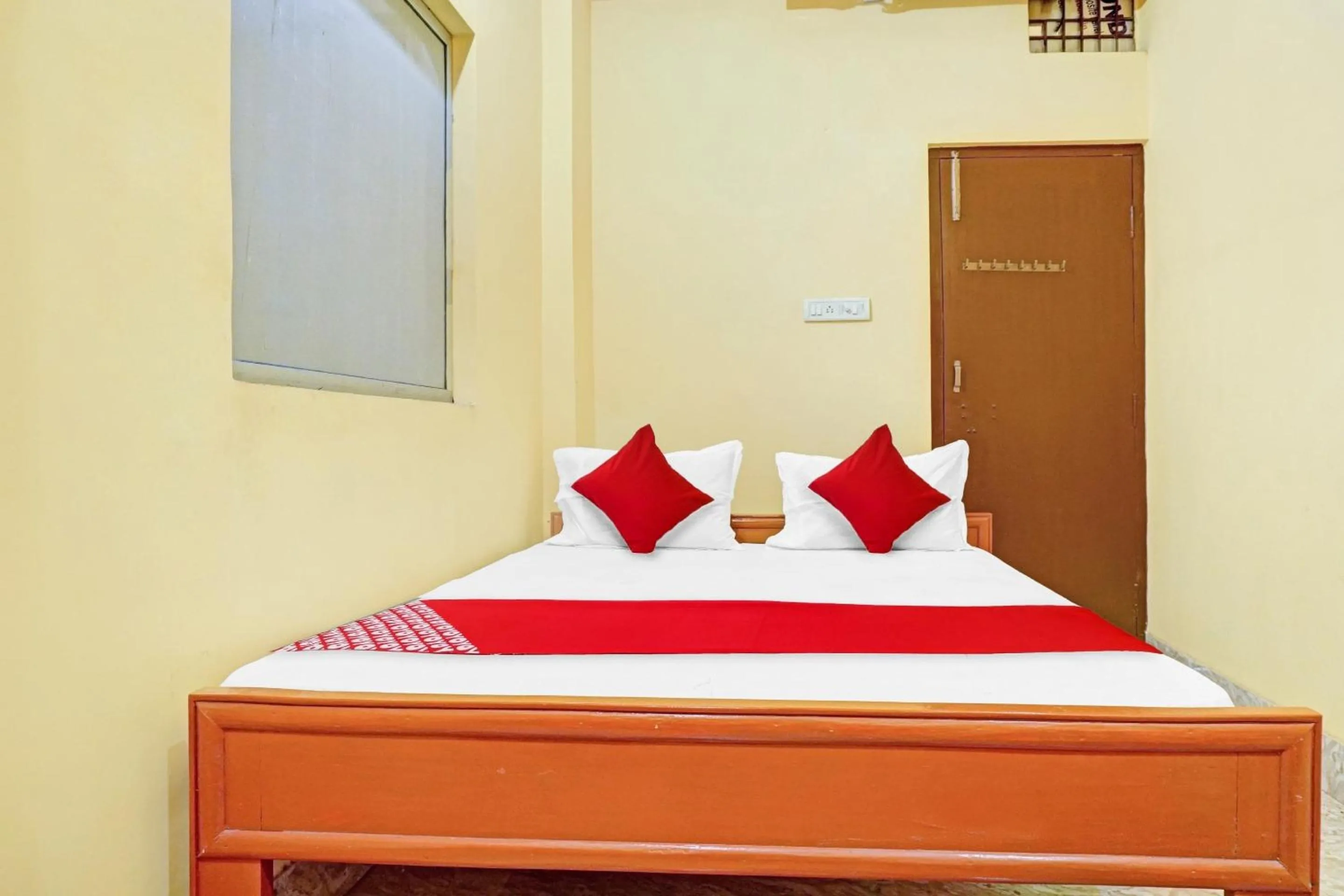 Bedroom, Bed in Hotel O New Rajdhani