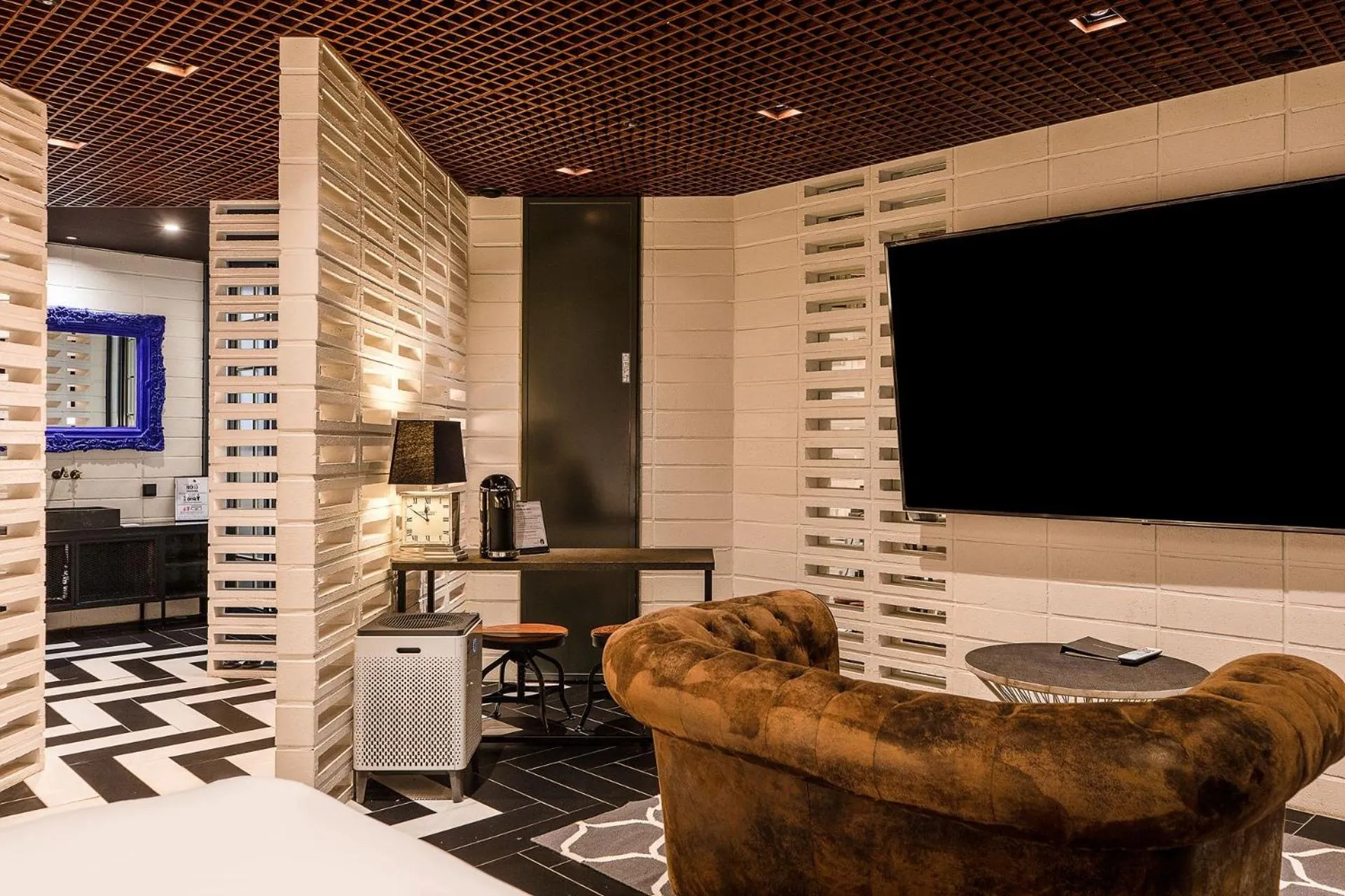 TV and multimedia in Hotel The Designers Cheongnyangni