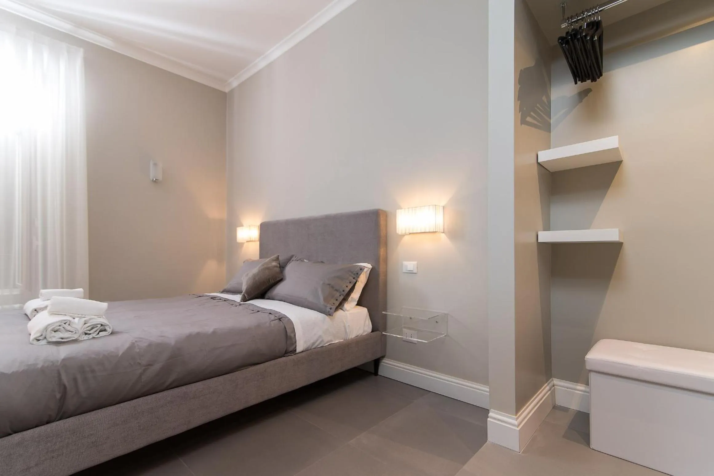 Day, Bed in Ovidio Suite