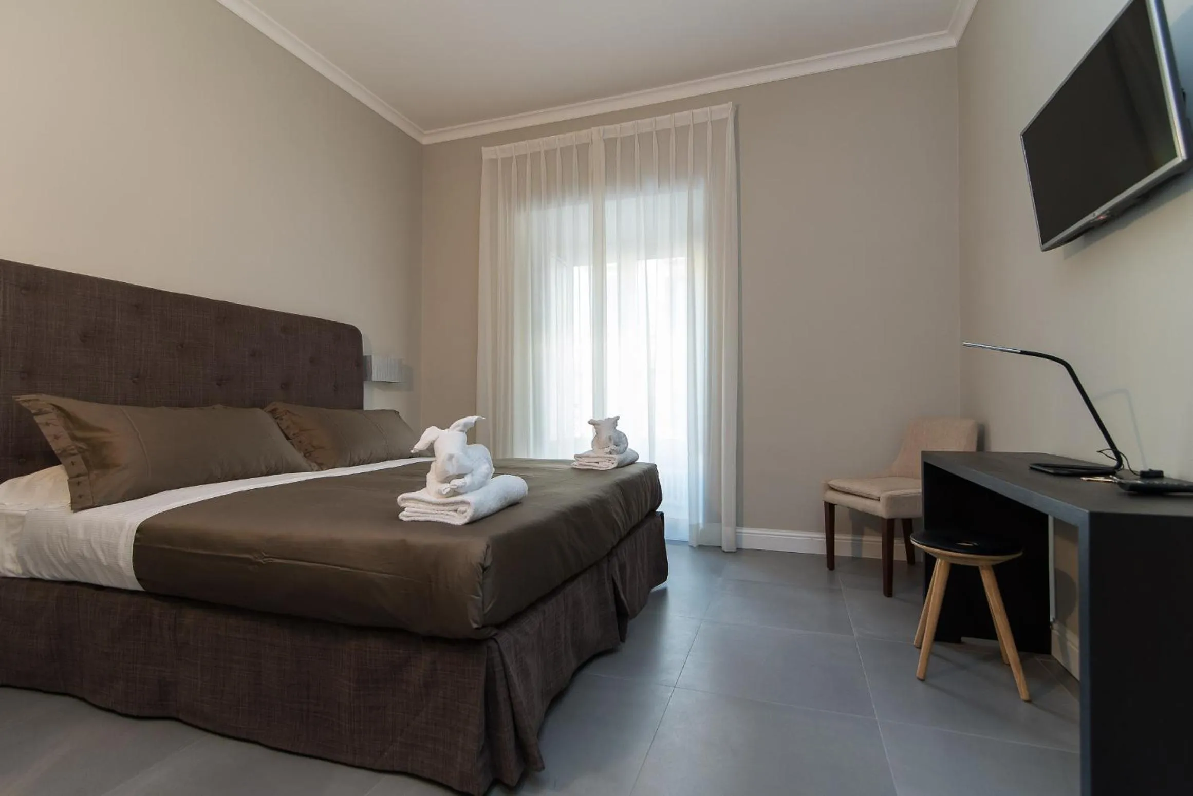 Day, Bed in Ovidio Suite