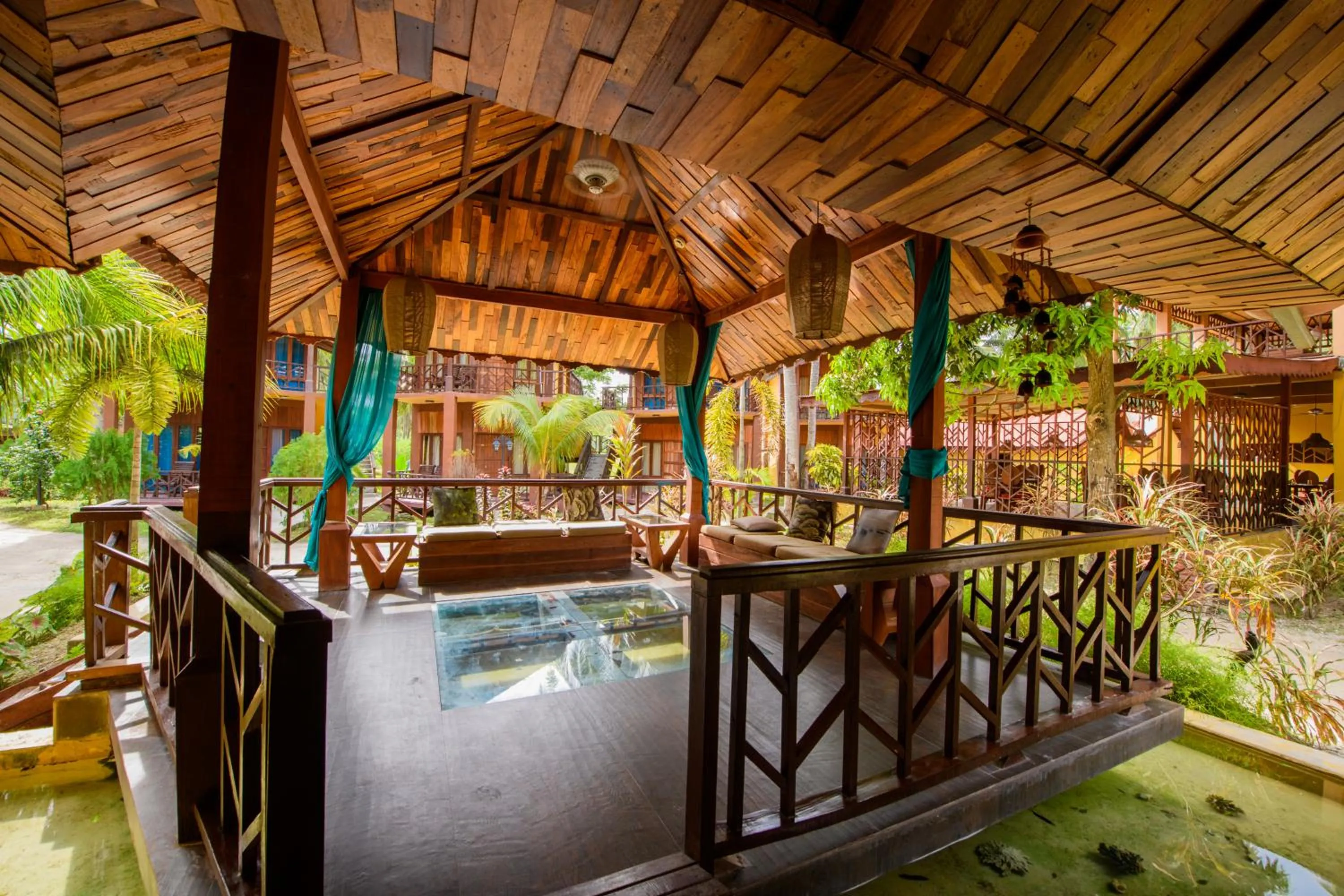 Silver Sand Beach Resort Neil