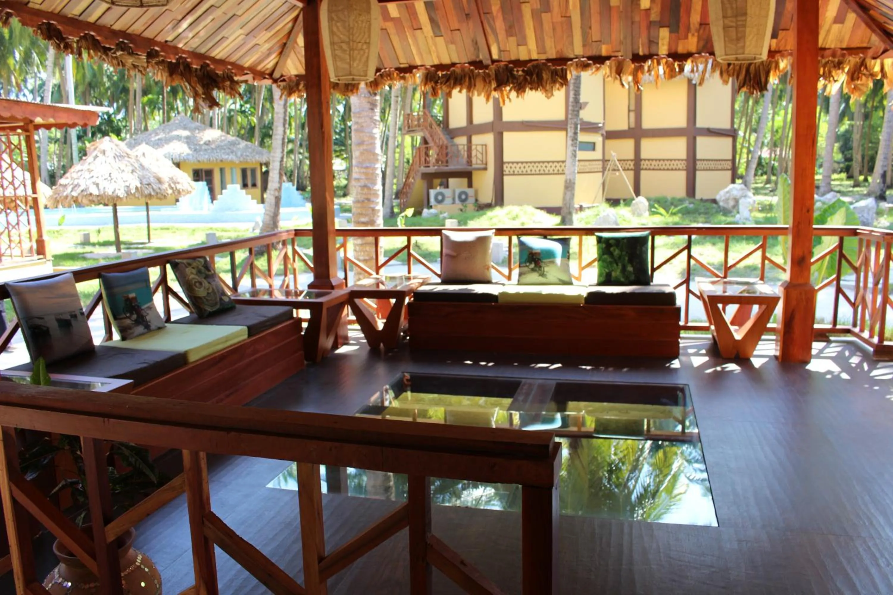 Seating area in Silver Sand Beach Resort Neil