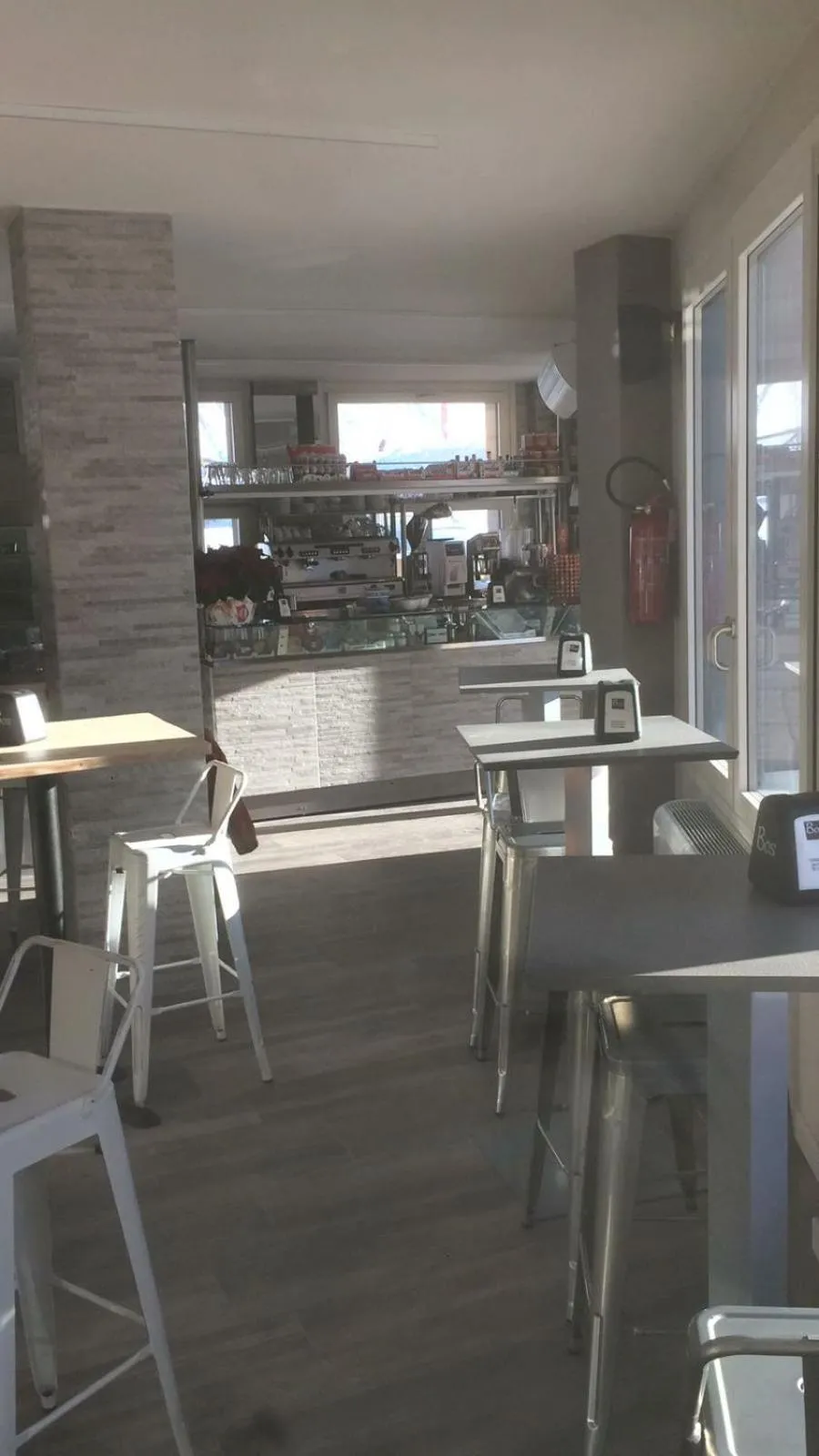 Lounge or bar in Hotel Laghetto