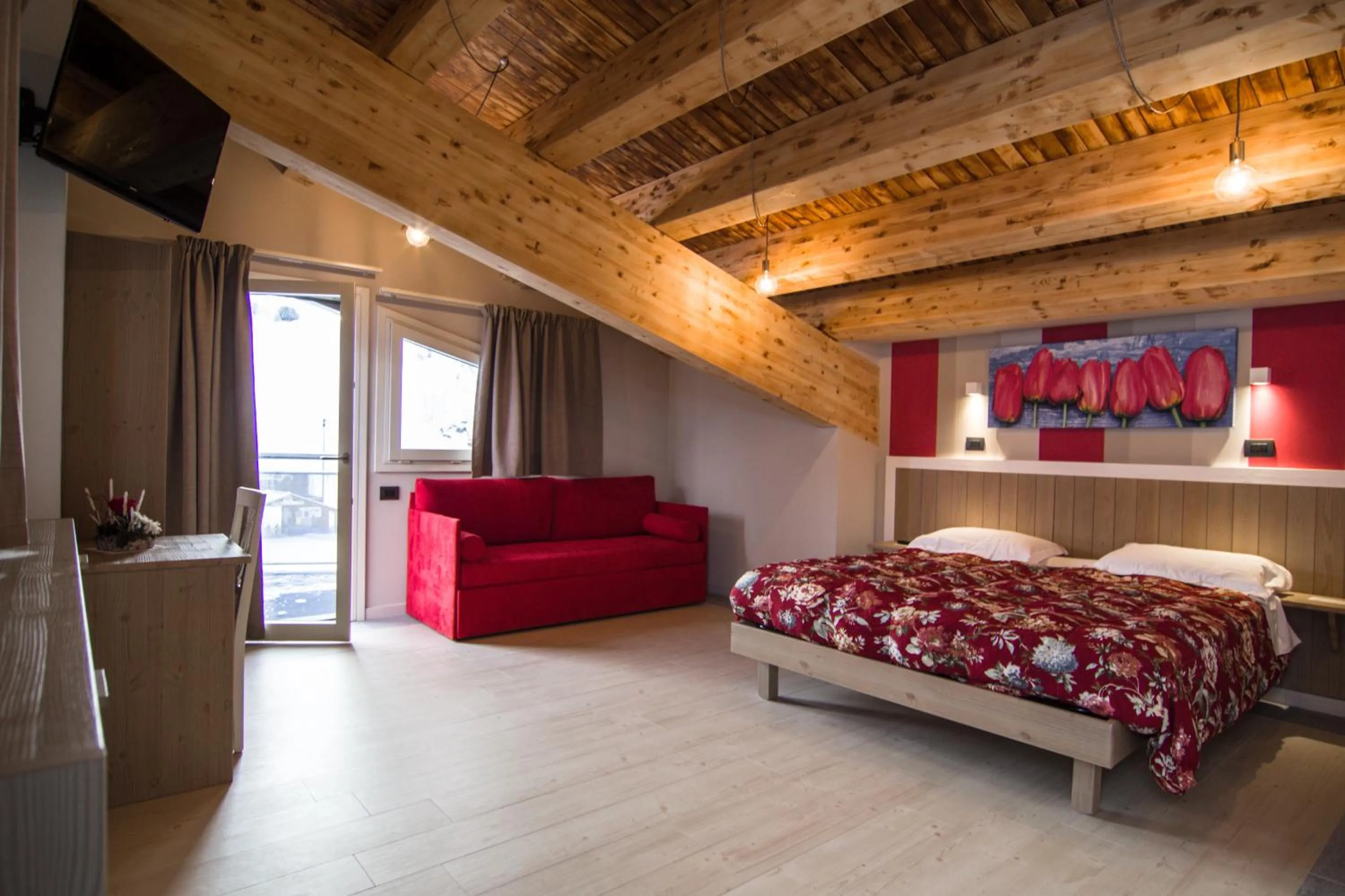 Photo of the whole room, Bed in Hotel Laghetto