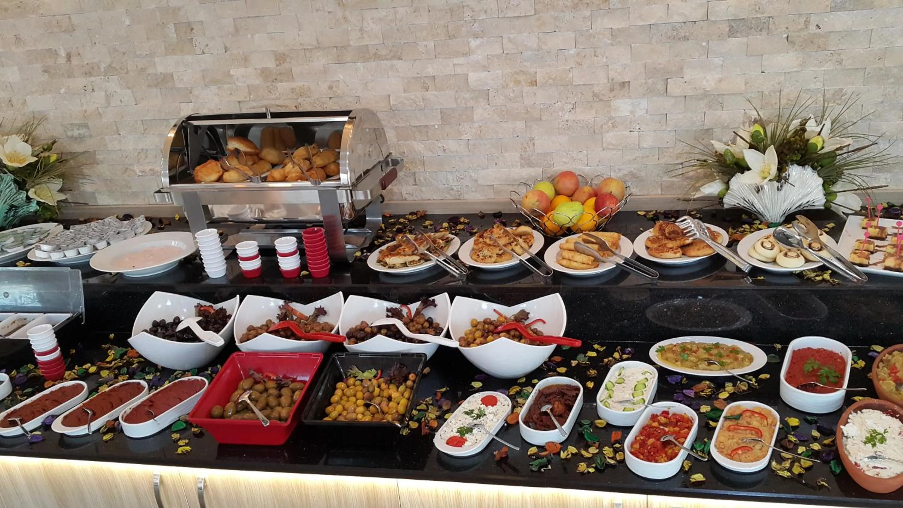 Continental breakfast in Hotel La Bella