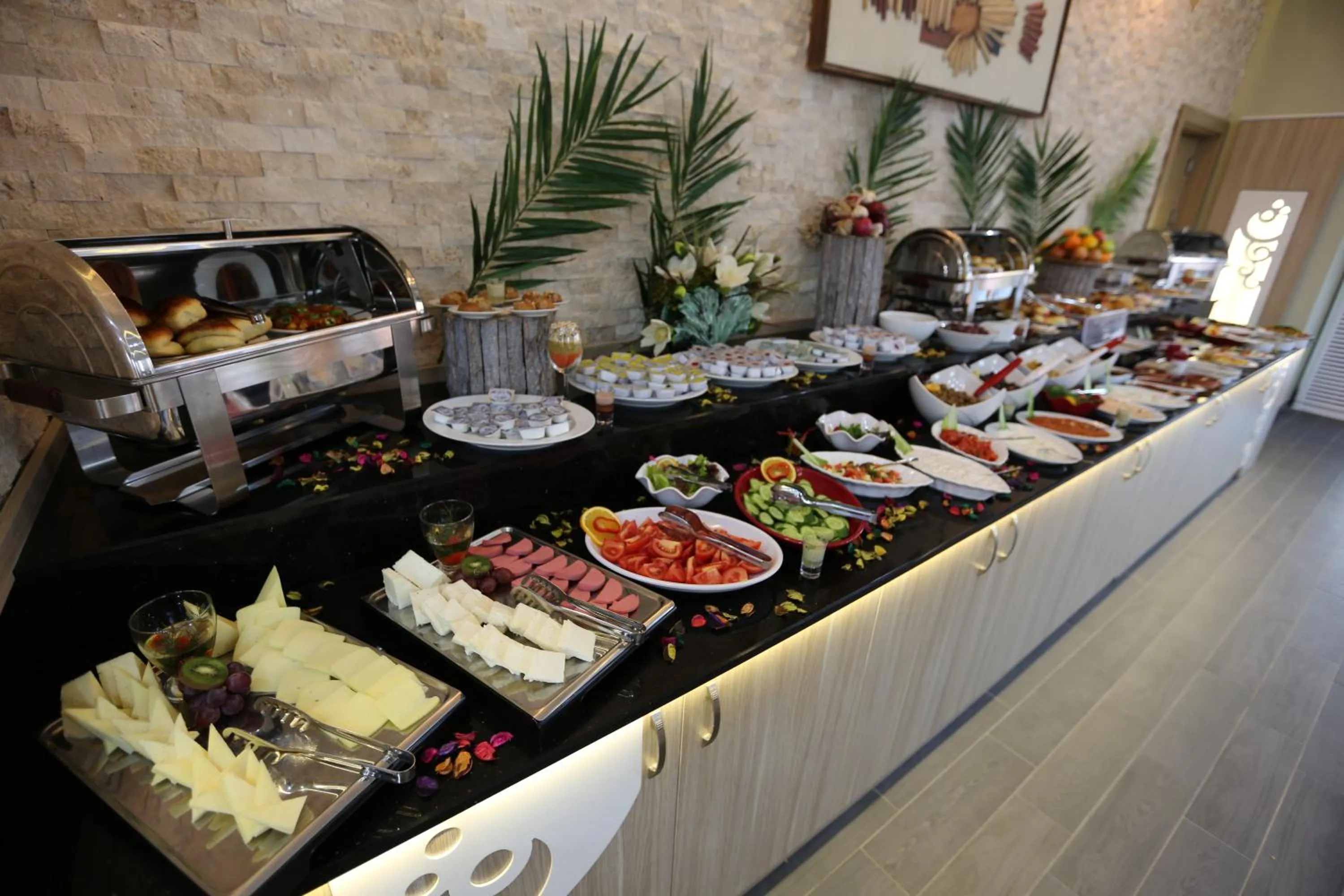 Continental breakfast in Hotel La Bella