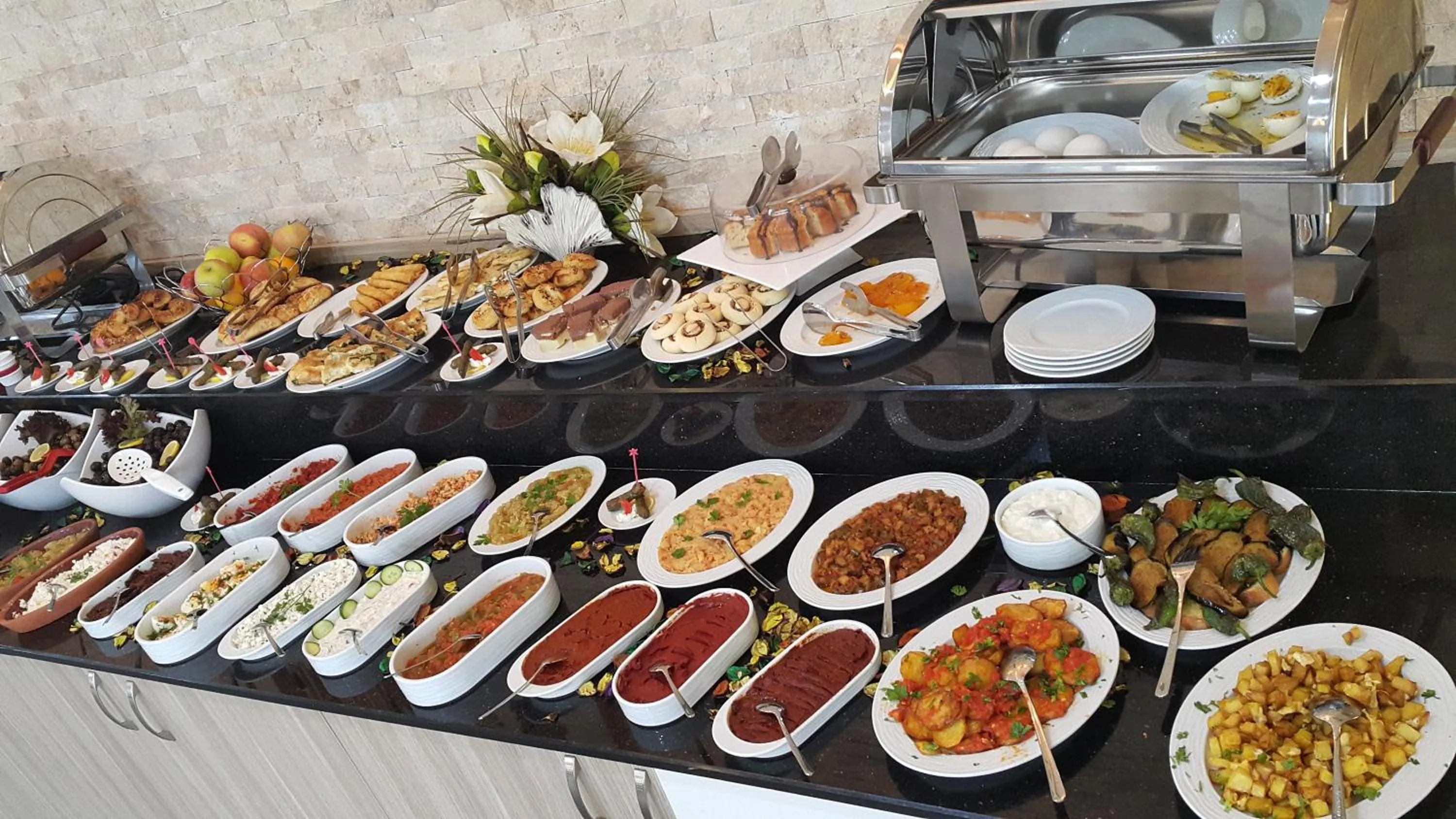 Continental breakfast in Hotel La Bella