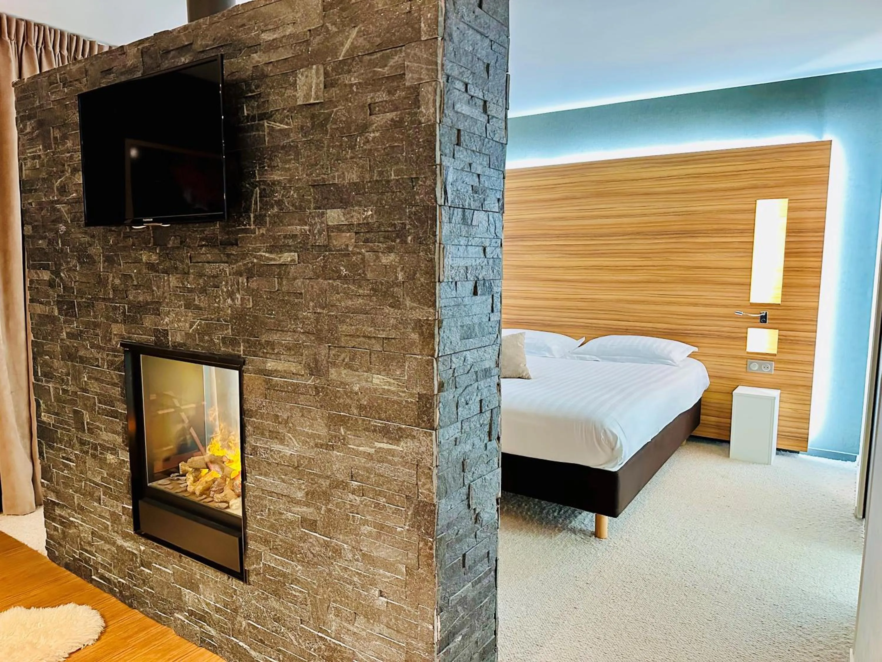 Bedroom, Bed in Brit Hotel & Spa Saint Brieuc Plérin