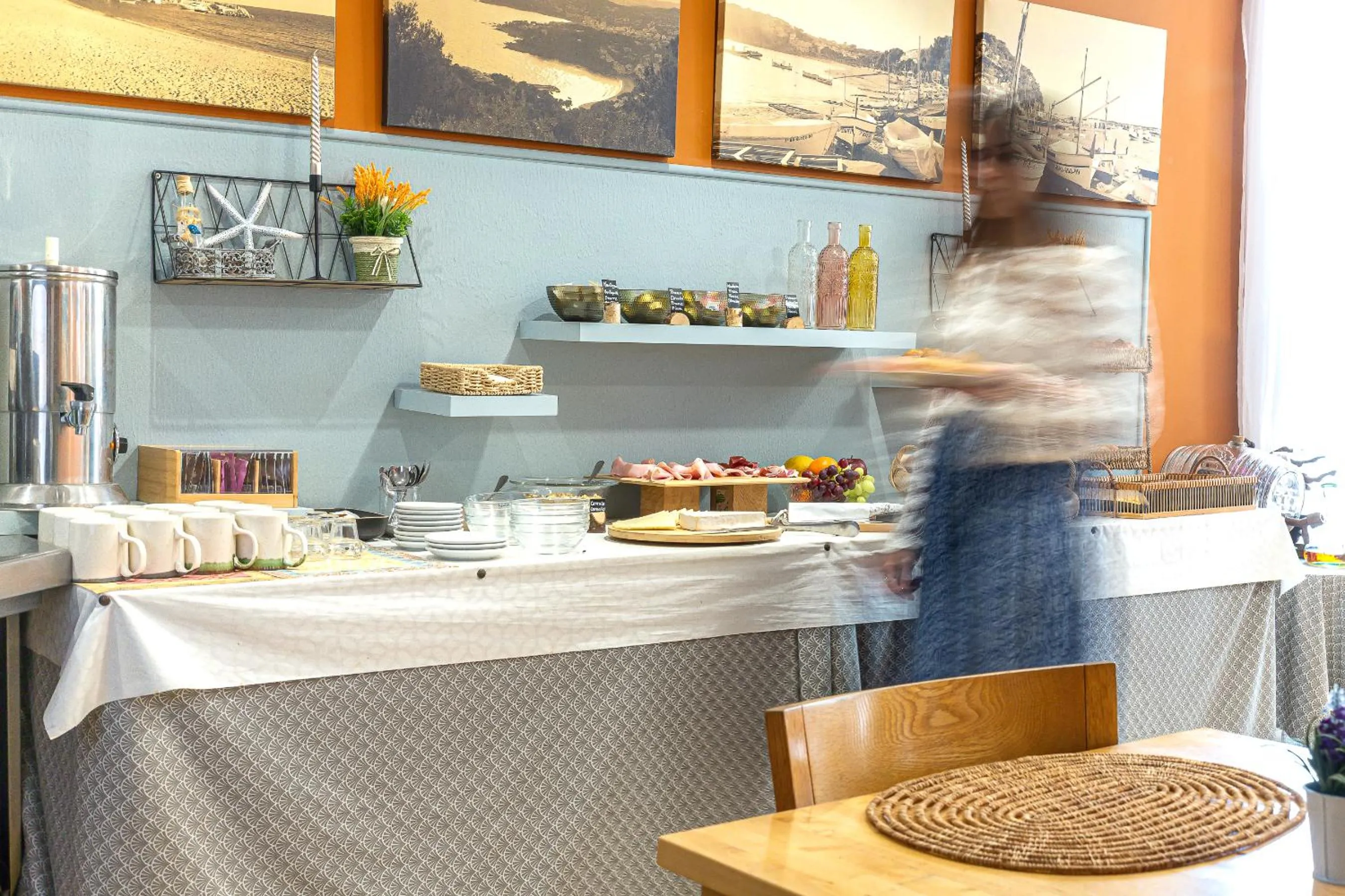 Dining area in La Muntanya