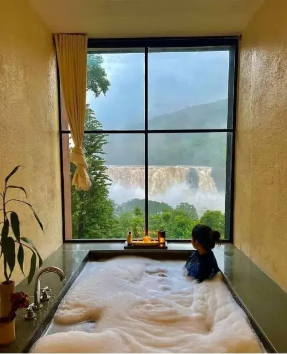 Deluxe Suite in Rainforest Resort Deluxe Suite in Rainforest Resort