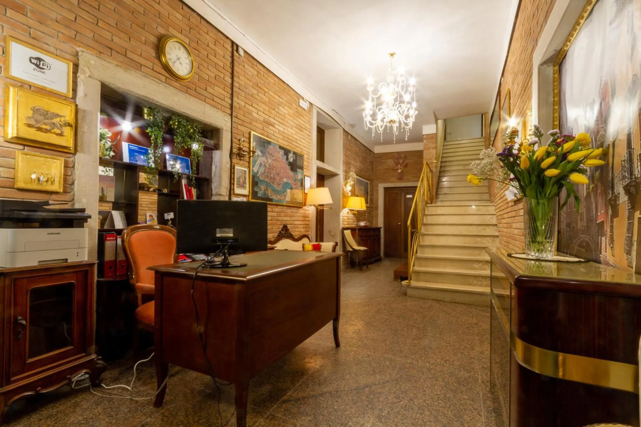 Lobby or reception in Art Dreams Apartment Dimora Casanova