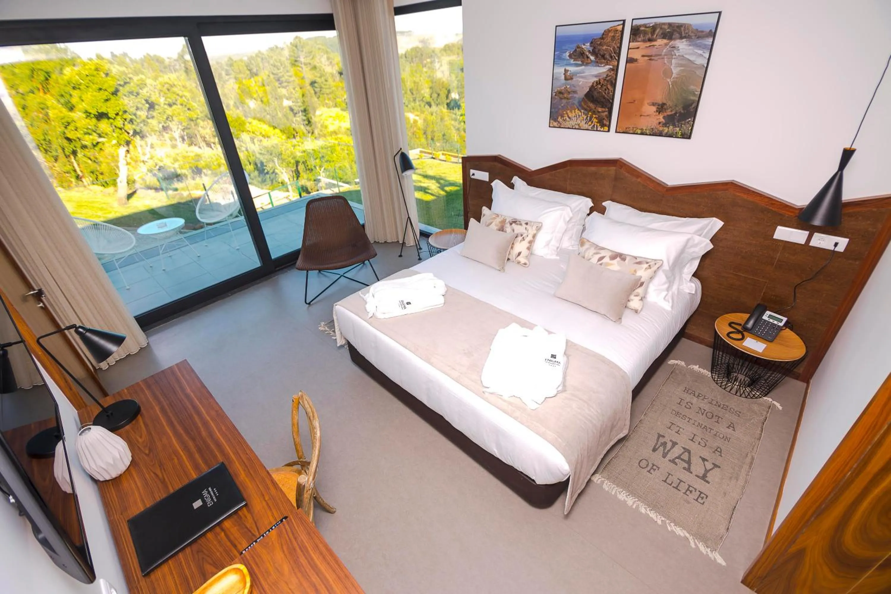 Photo of the whole room, Bed in Enigma - Nature & Water Hotel